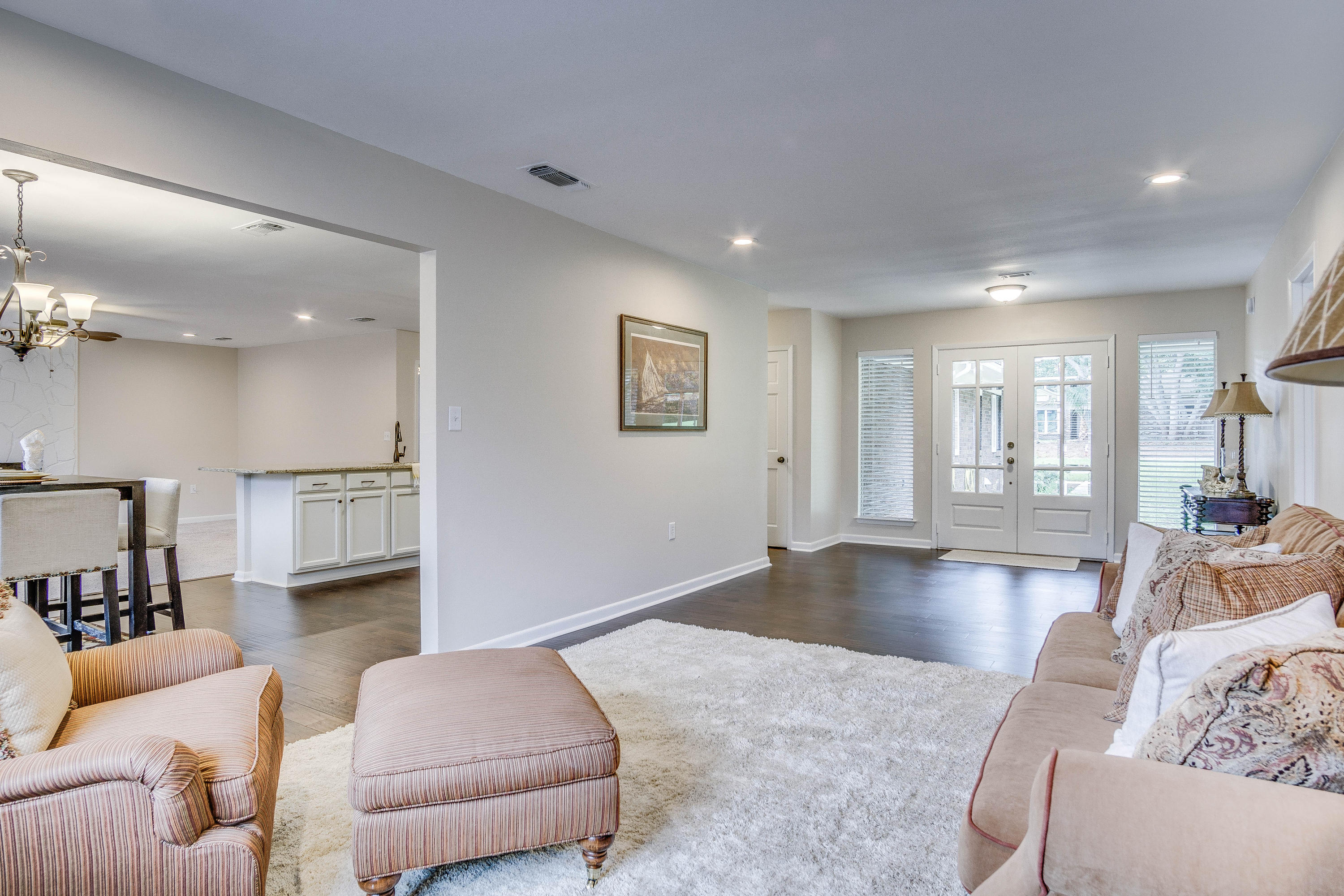 LAKE LORRAINE ESTATES - Residential