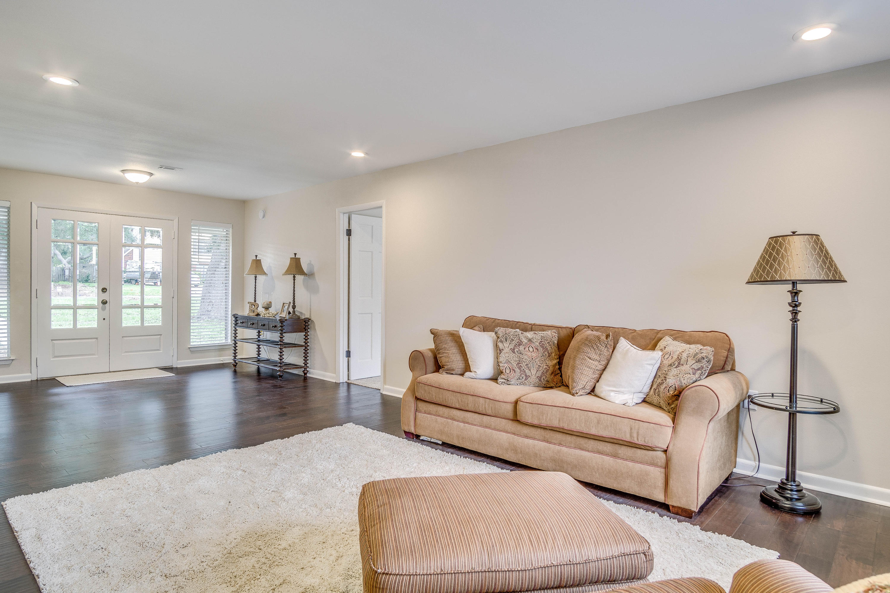 LAKE LORRAINE ESTATES - Residential