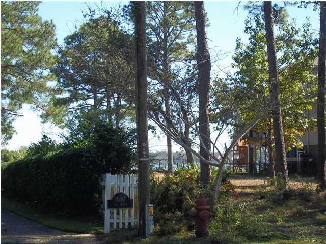 VALPARAISO PINECREST 6 - Residential