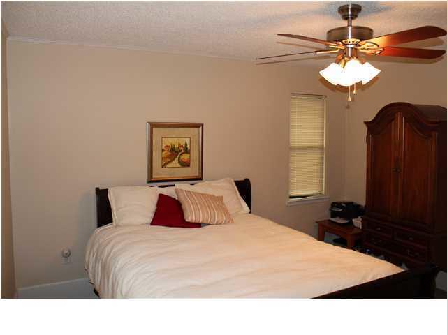 VALPARAISO PINECREST 6 - Residential