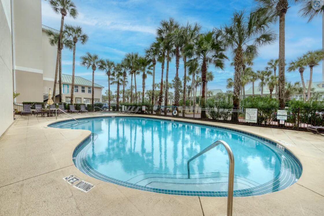 CRYSTAL DUNES CONDO - Residential