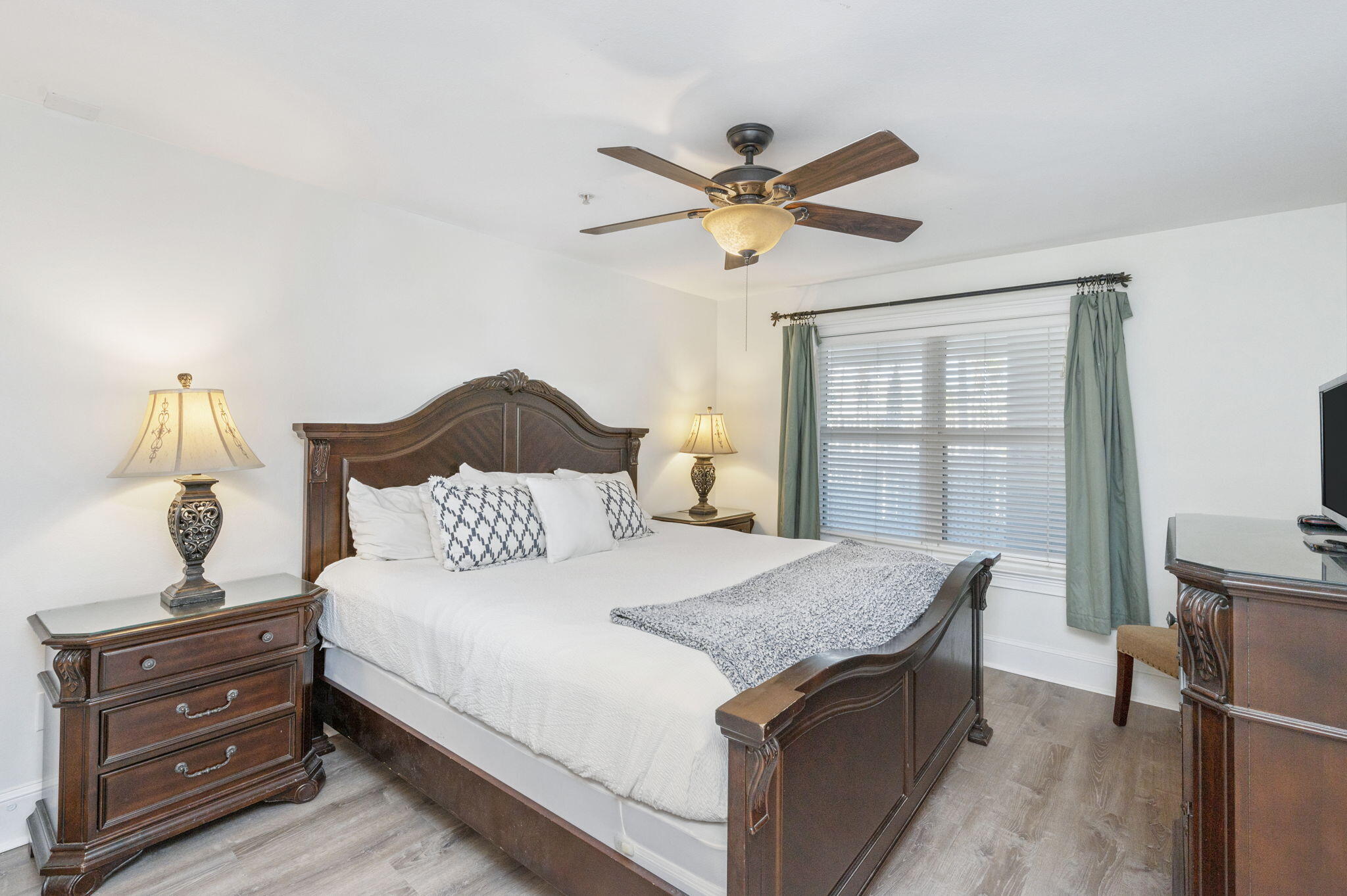 CRYSTAL DUNES CONDO - Residential