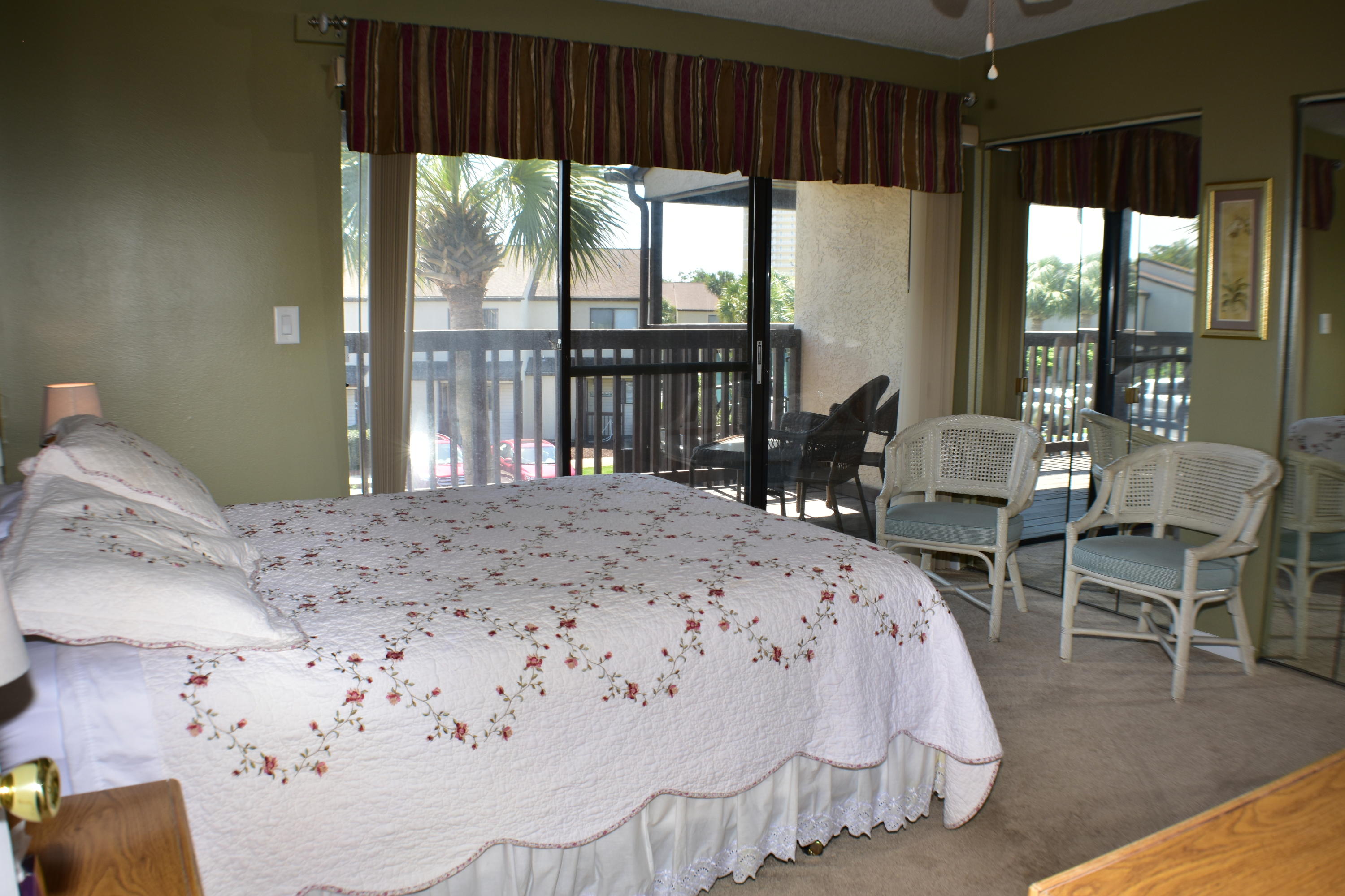 PORTSIDE CONDO - Residential