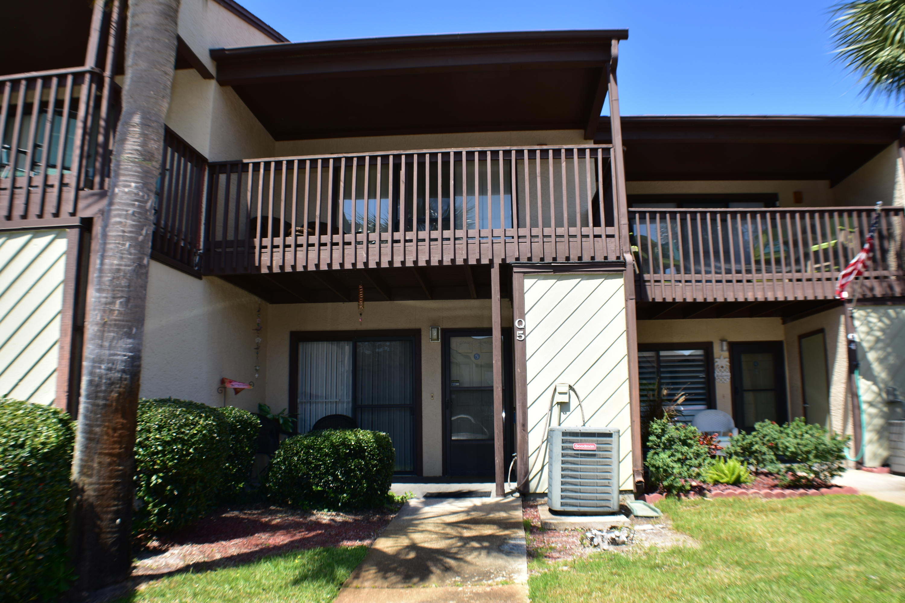 PORTSIDE CONDO - Residential