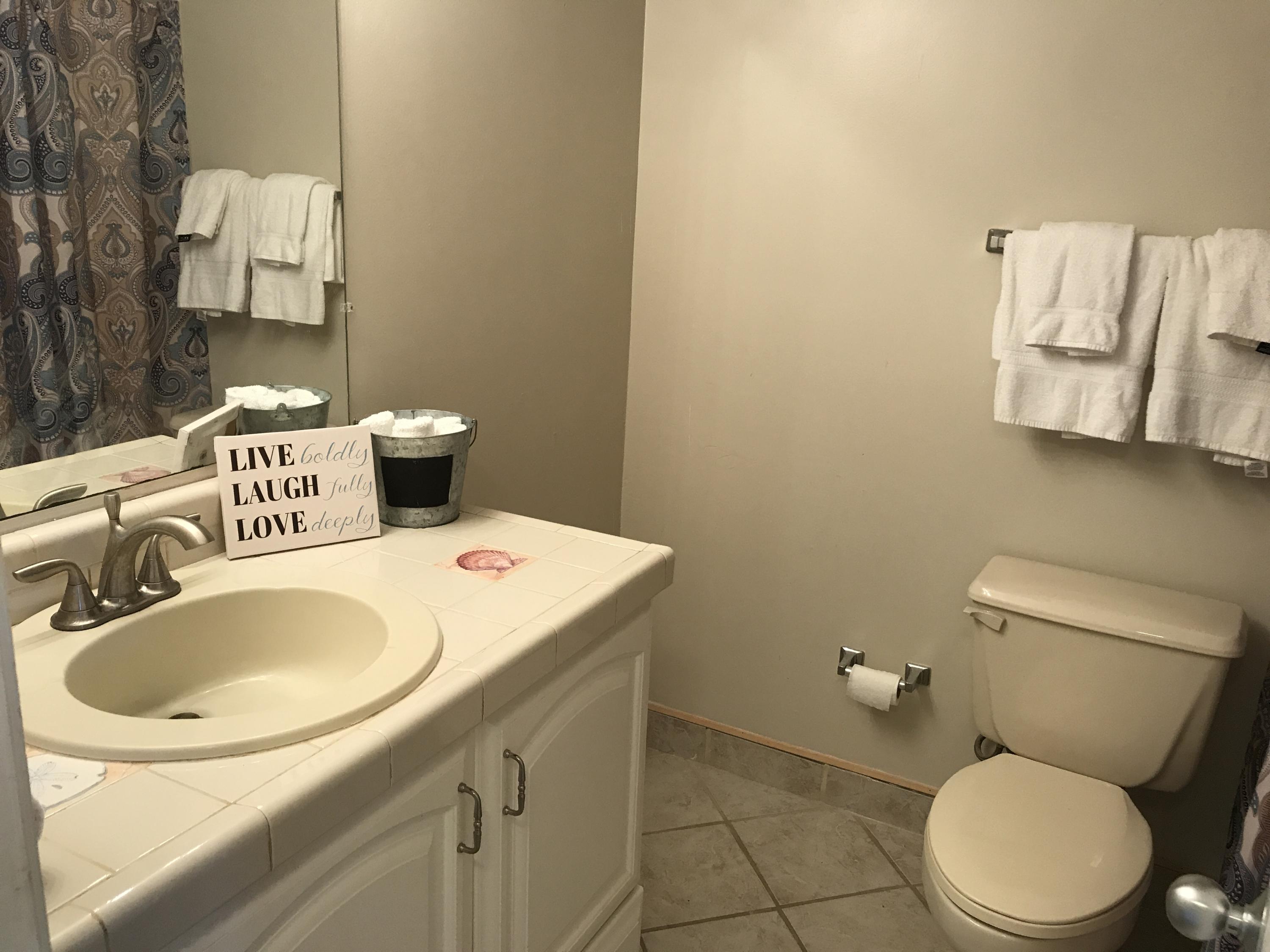 PIRATES BAY PH 1 - Residential