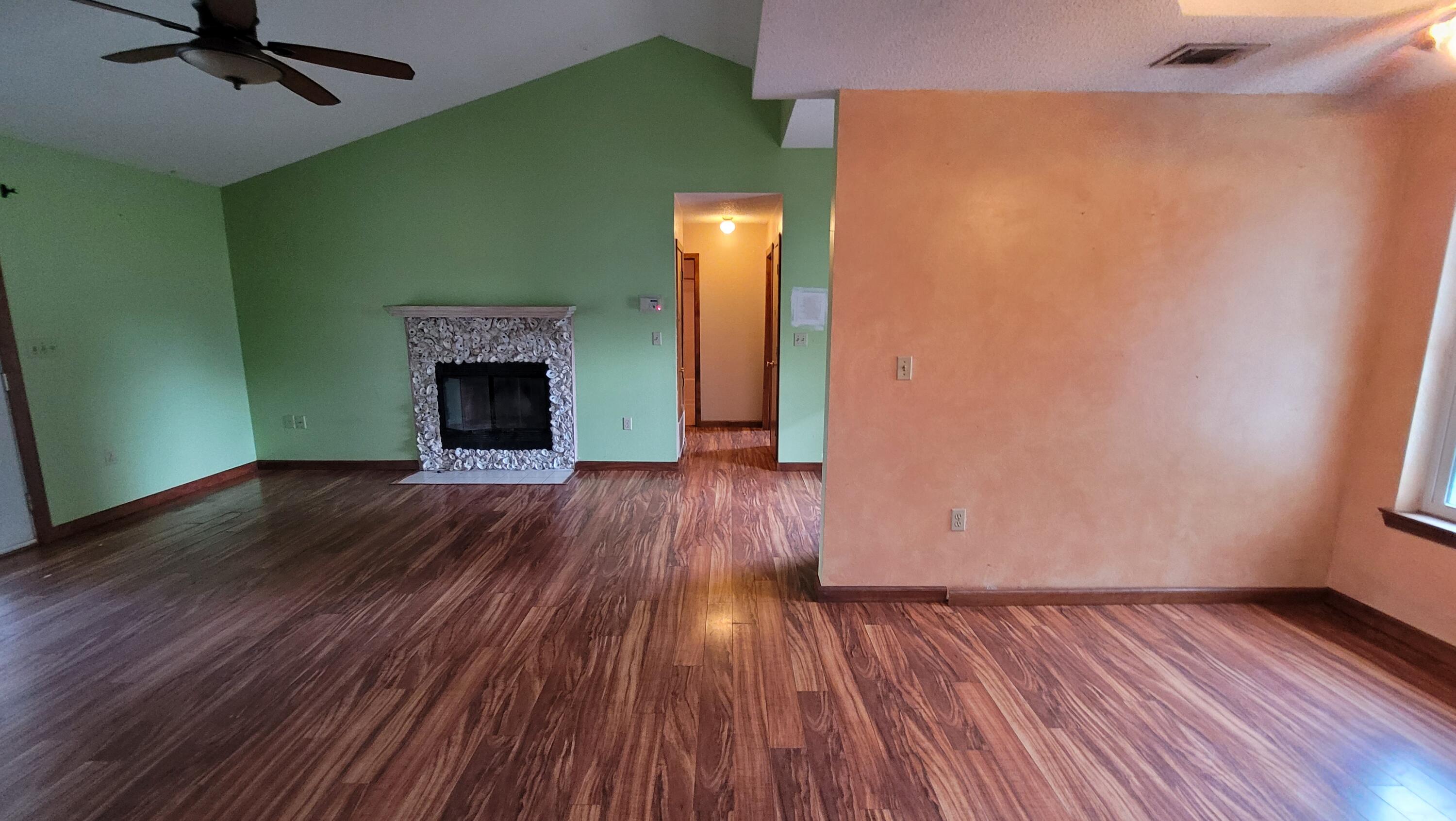 NORTHVIEW ESTATES 4TH ADDN - Residential
