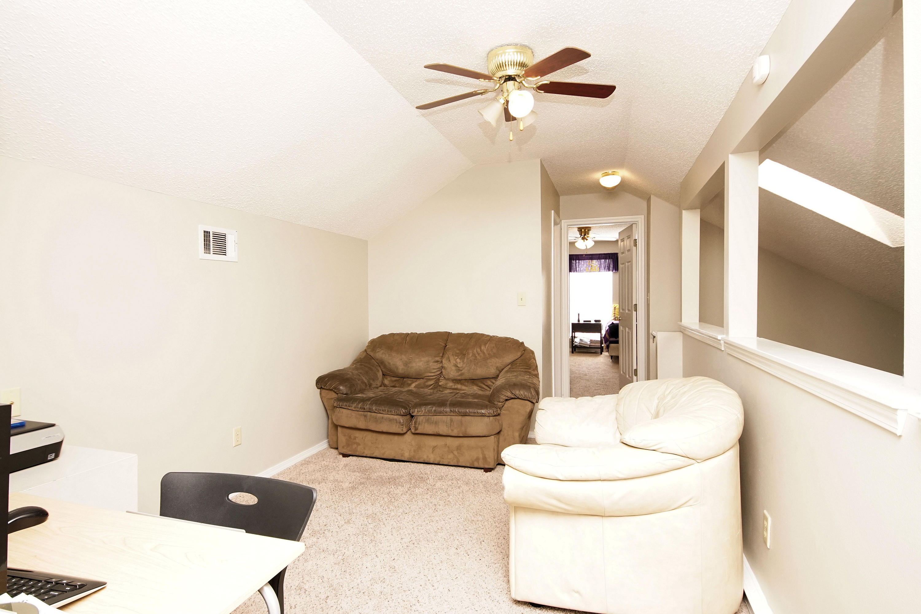 PARKWOOD SQUARE PH 2 - Residential