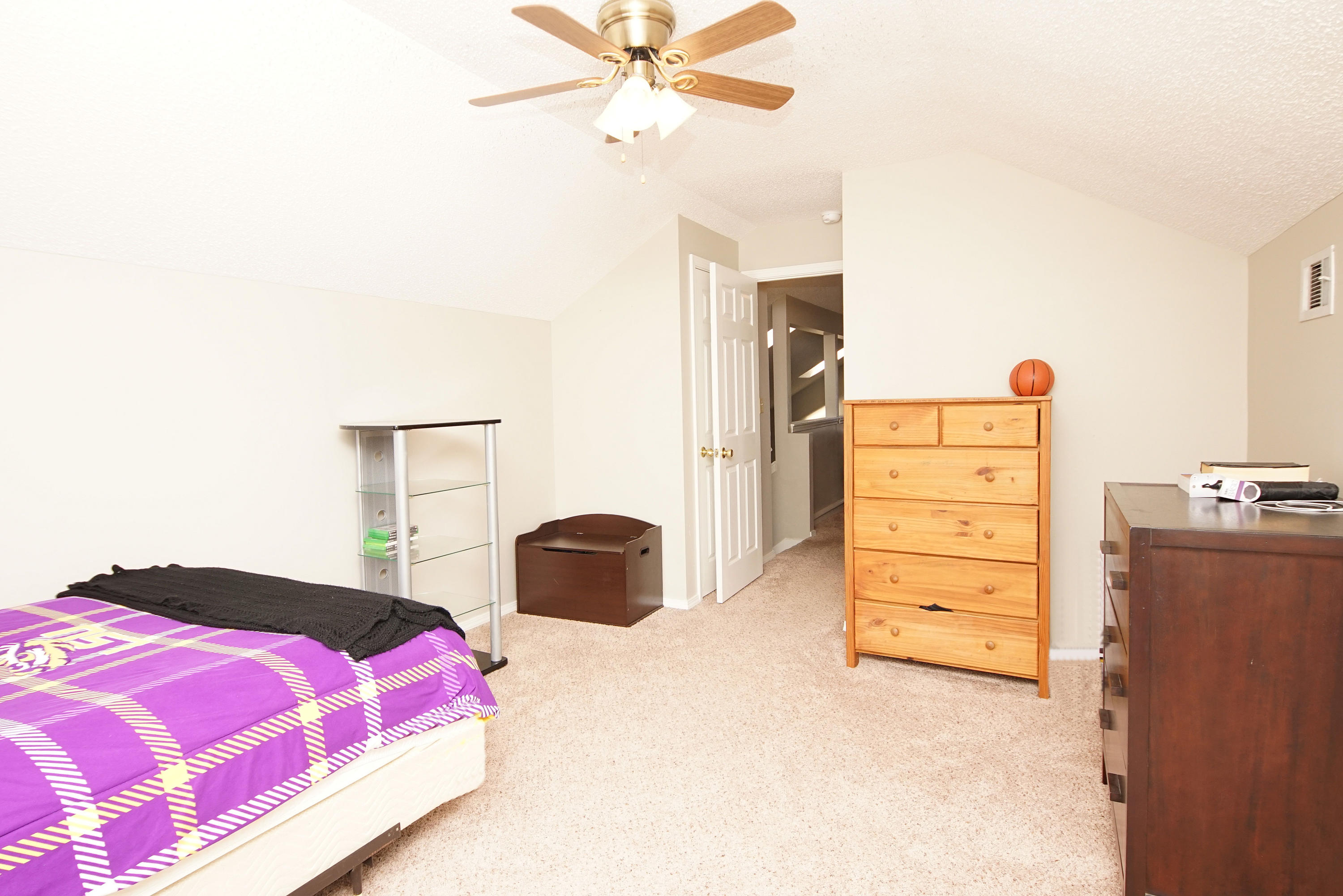 PARKWOOD SQUARE PH 2 - Residential