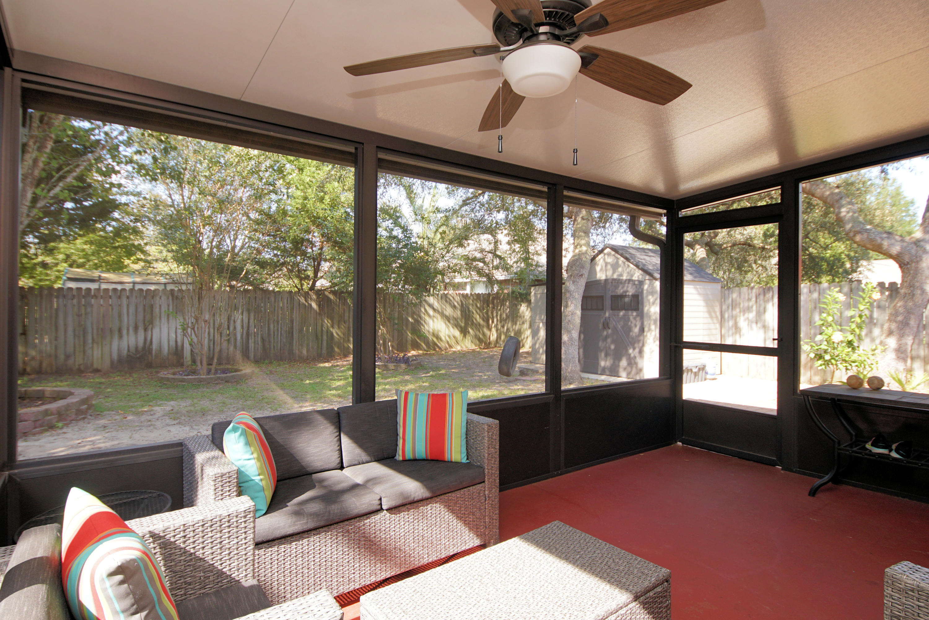 PARKWOOD SQUARE PH 2 - Residential