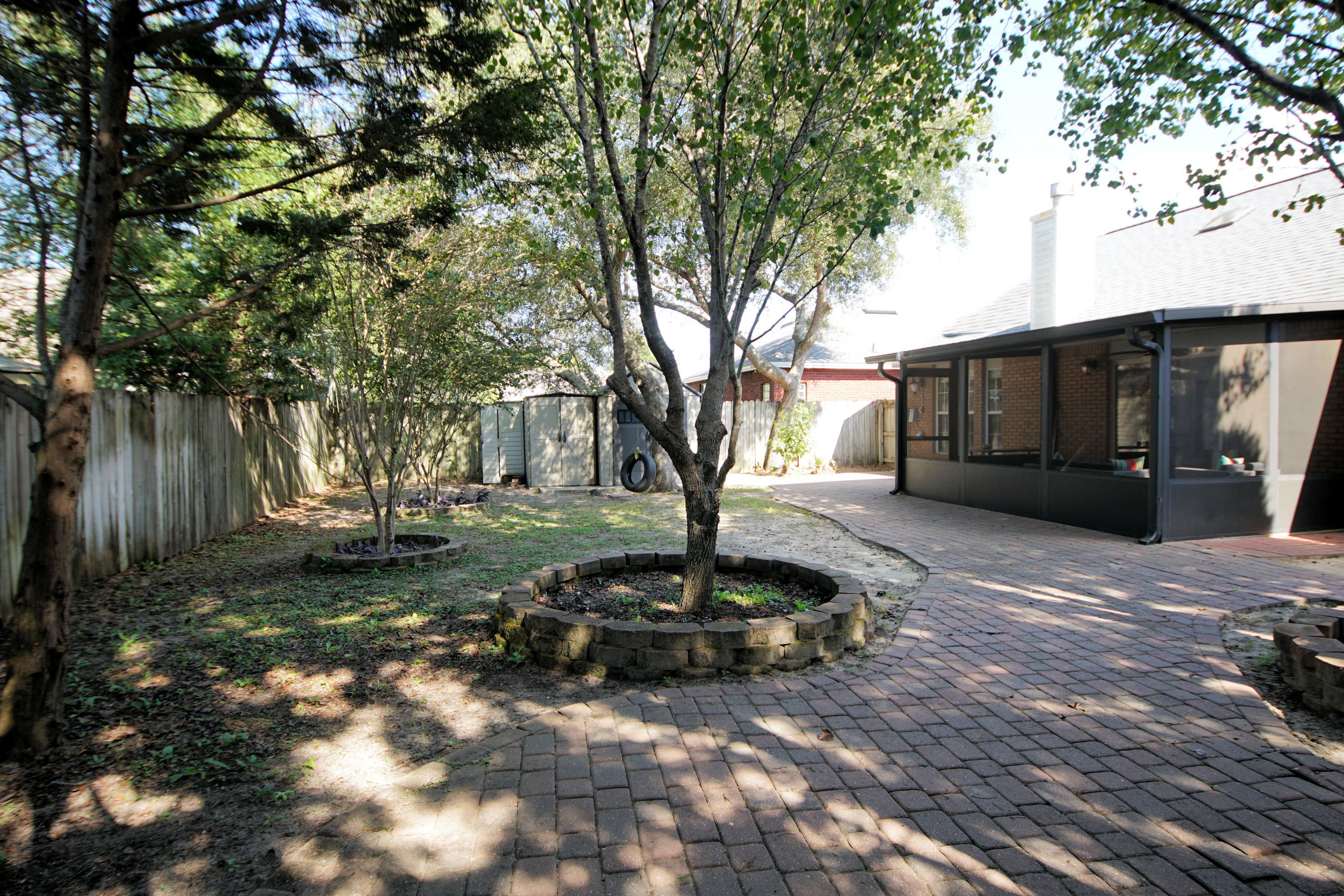 PARKWOOD SQUARE PH 2 - Residential