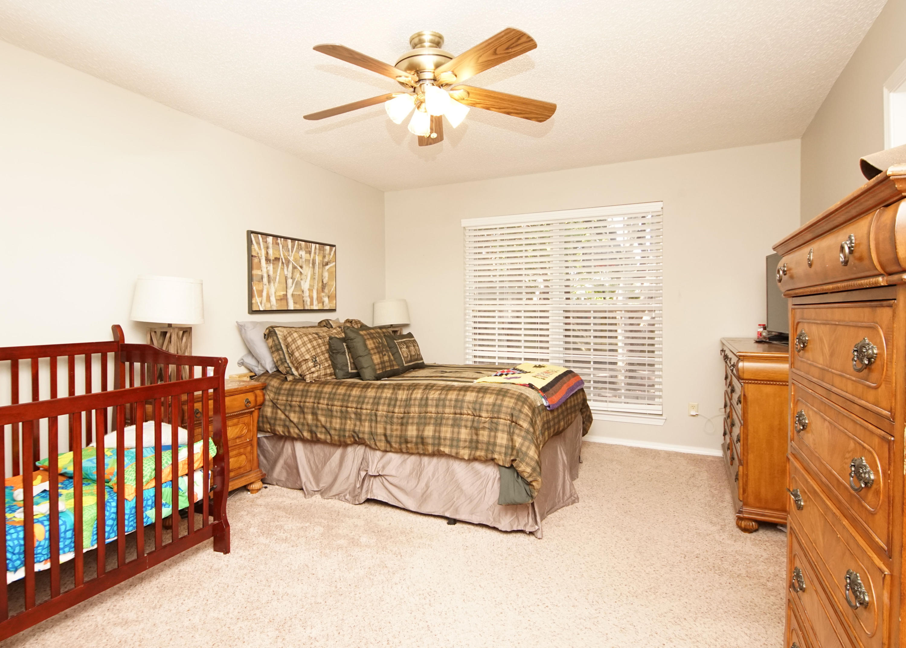 PARKWOOD SQUARE PH 2 - Residential