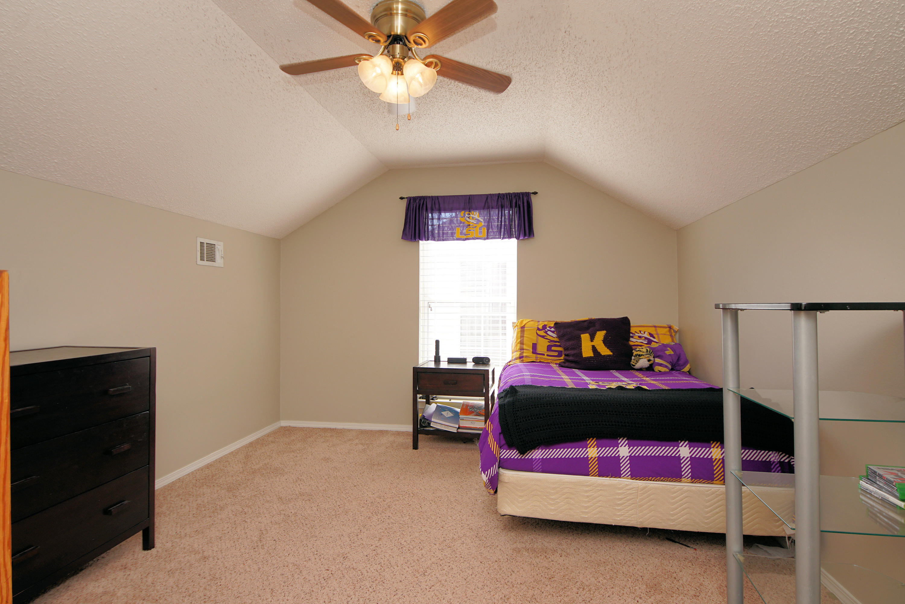 PARKWOOD SQUARE PH 2 - Residential