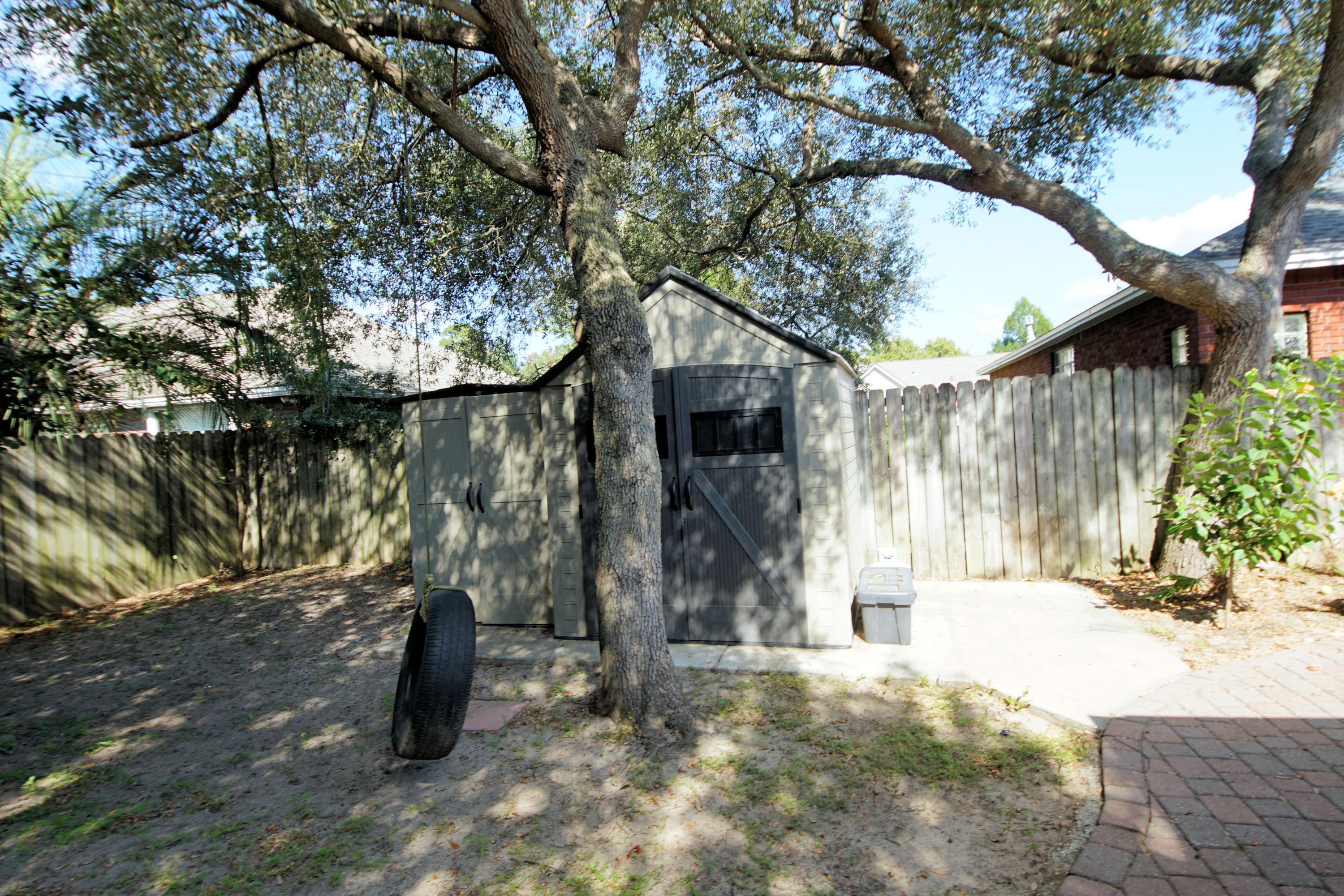 PARKWOOD SQUARE PH 2 - Residential