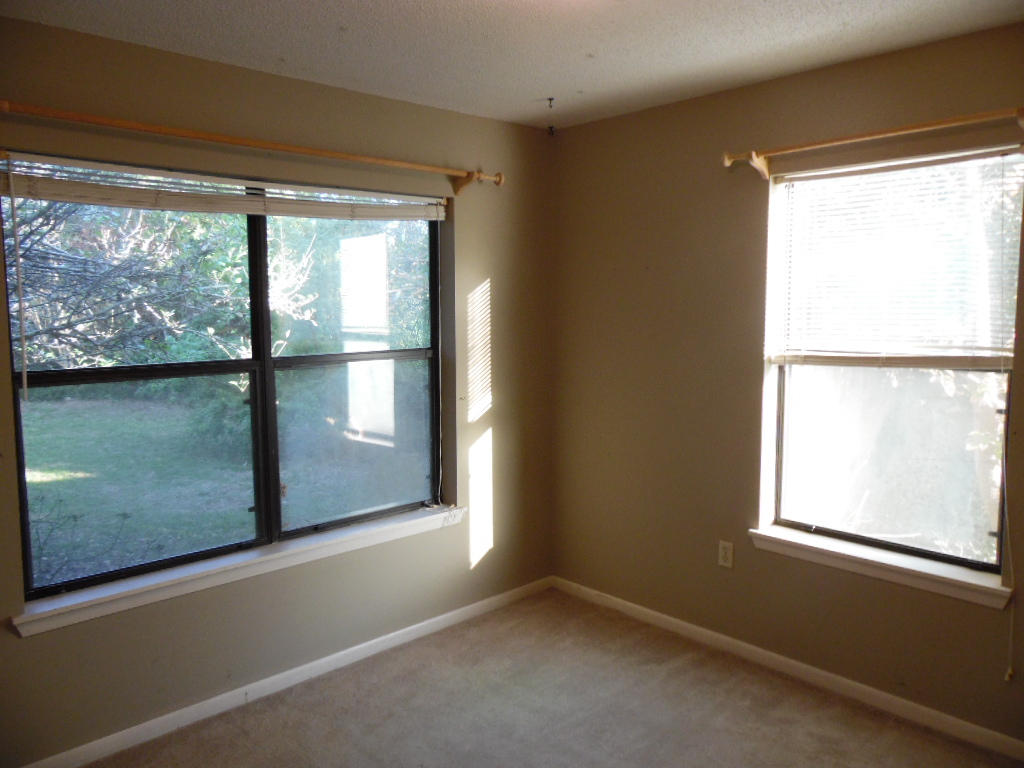 DOLPHIN ESTATES - Residential