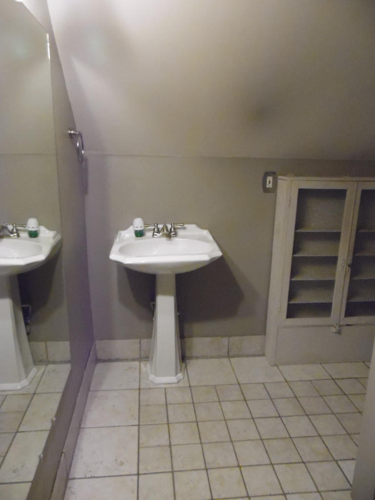 DOLPHIN ESTATES - Residential