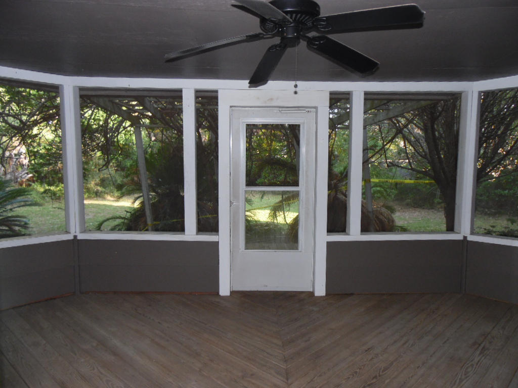 DOLPHIN ESTATES - Residential