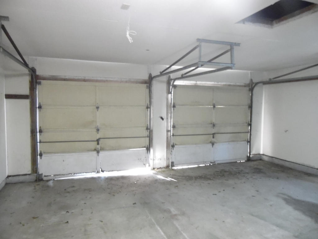 DOLPHIN ESTATES - Residential