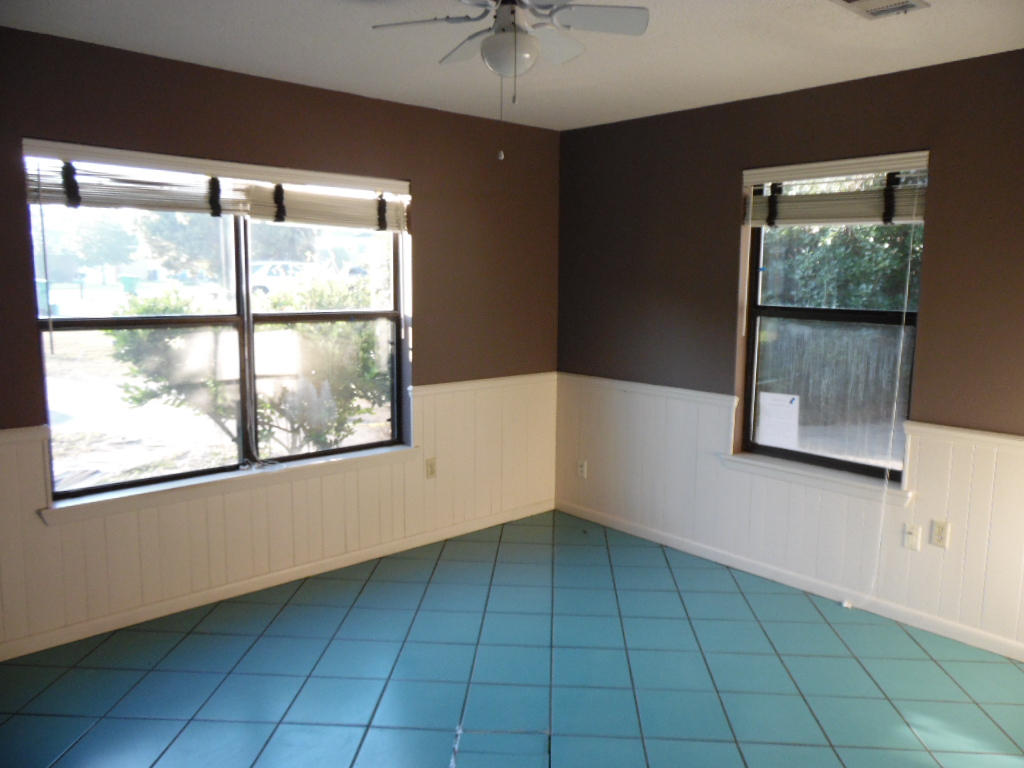 DOLPHIN ESTATES - Residential