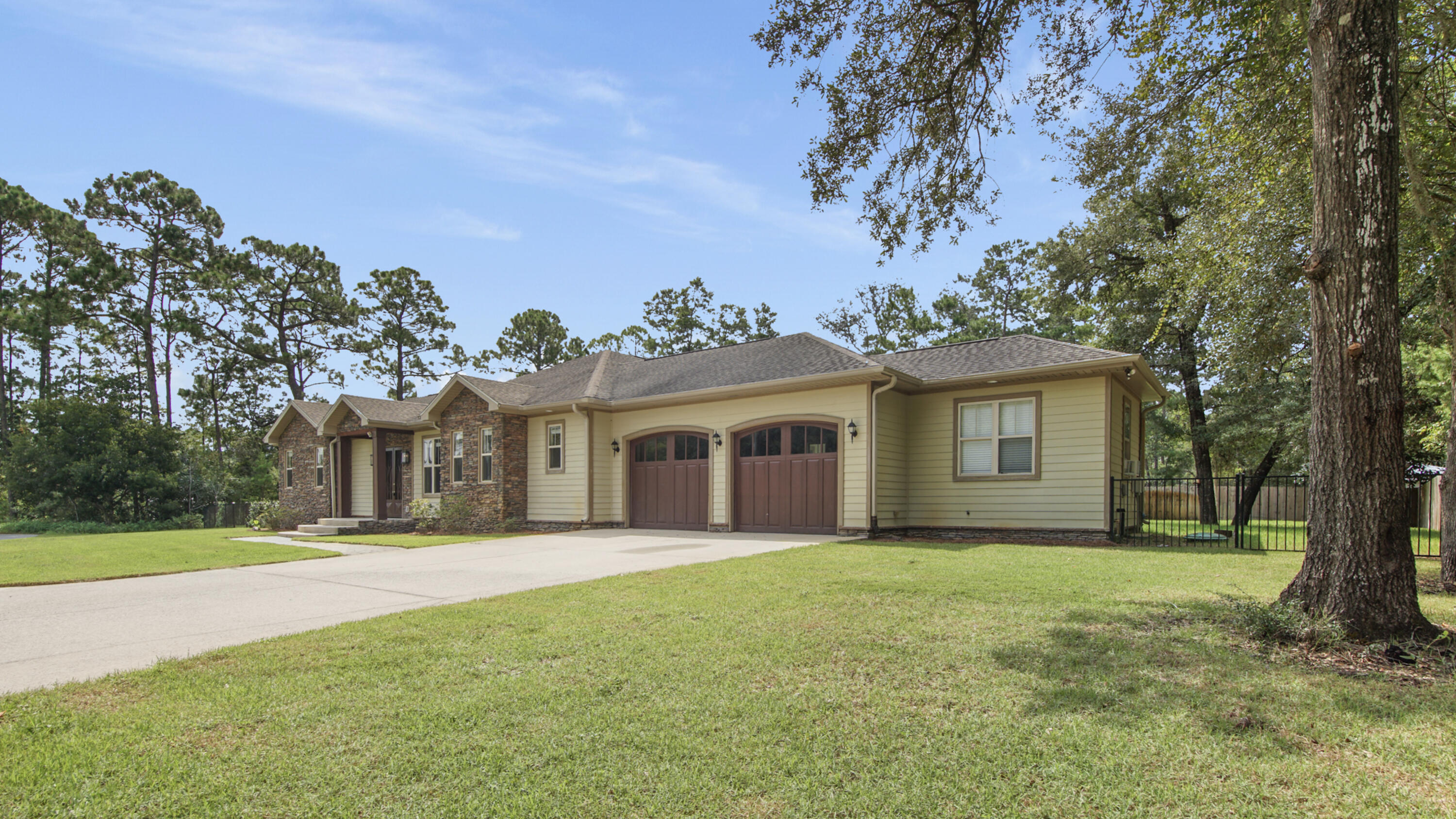 EDEN ESTATES - Residential