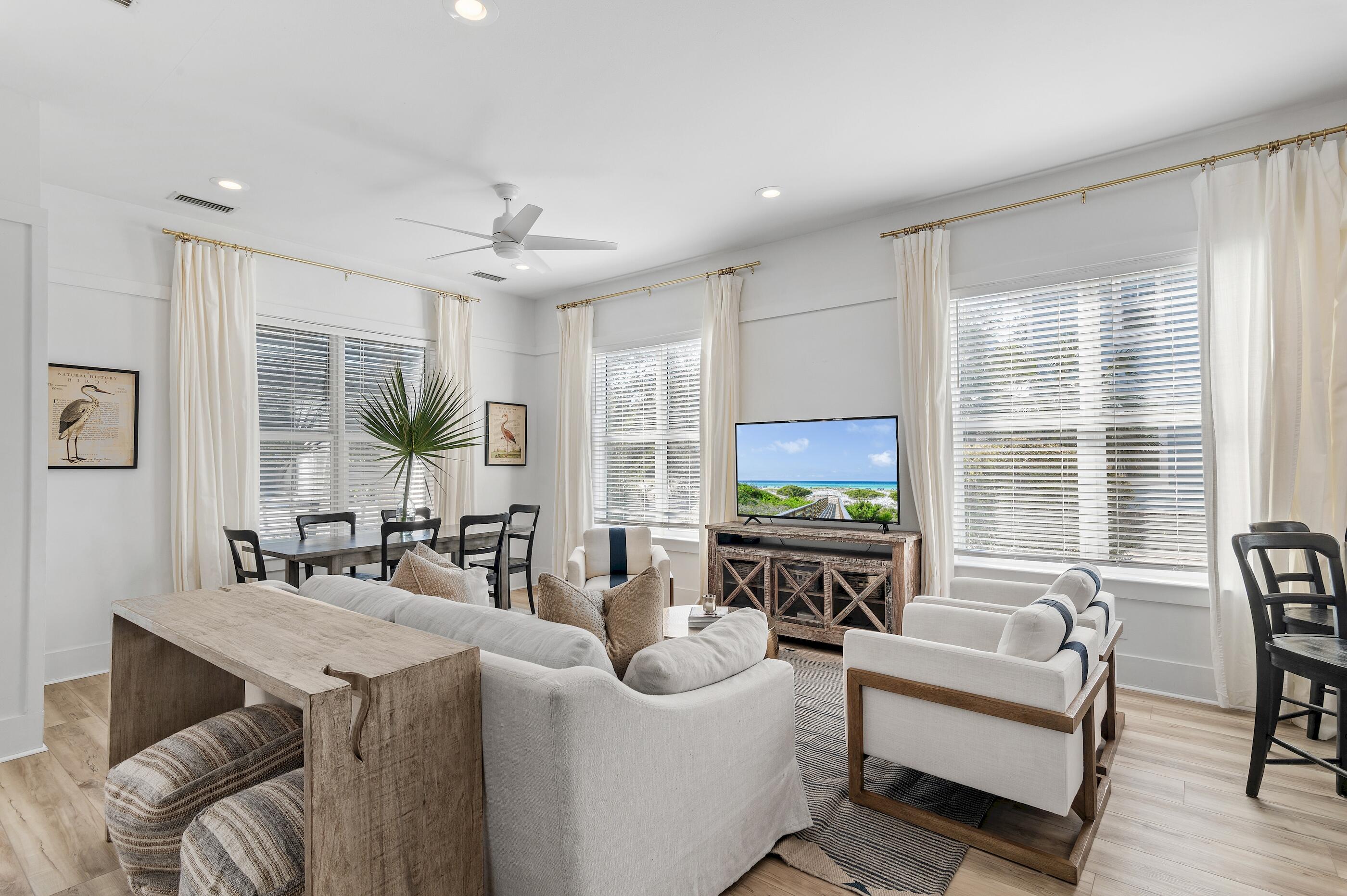 LAKEWOOD ESTATES - Residential