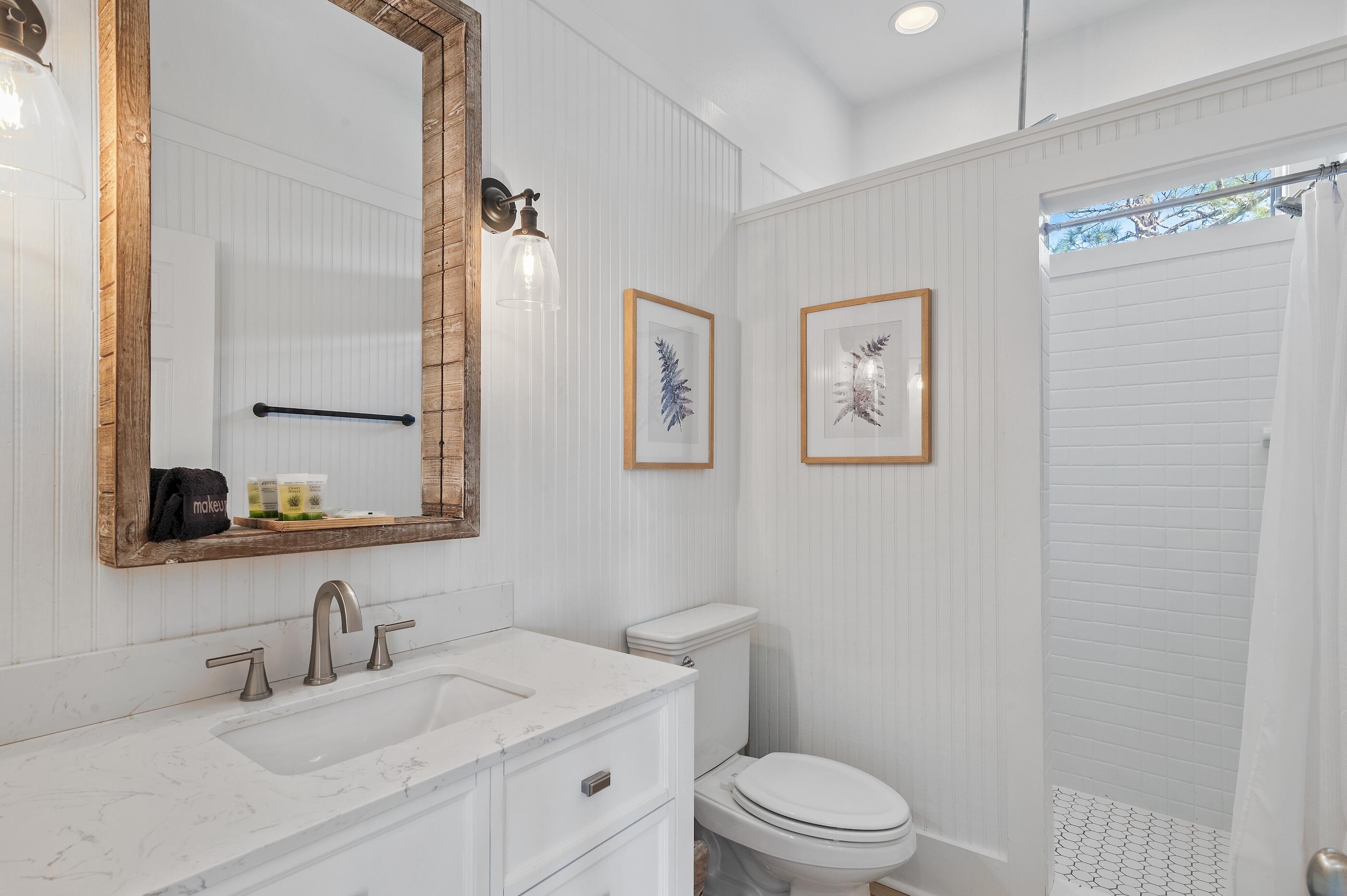 LAKEWOOD ESTATES - Residential