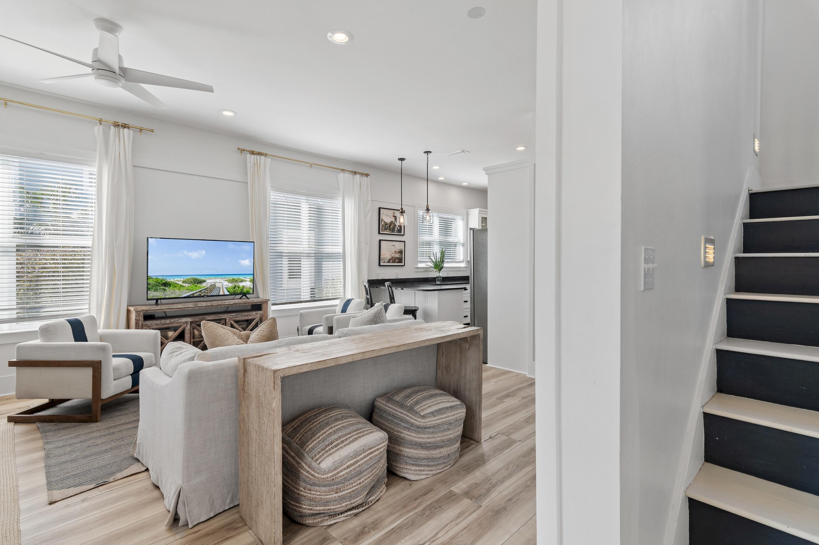 LAKEWOOD ESTATES - Residential