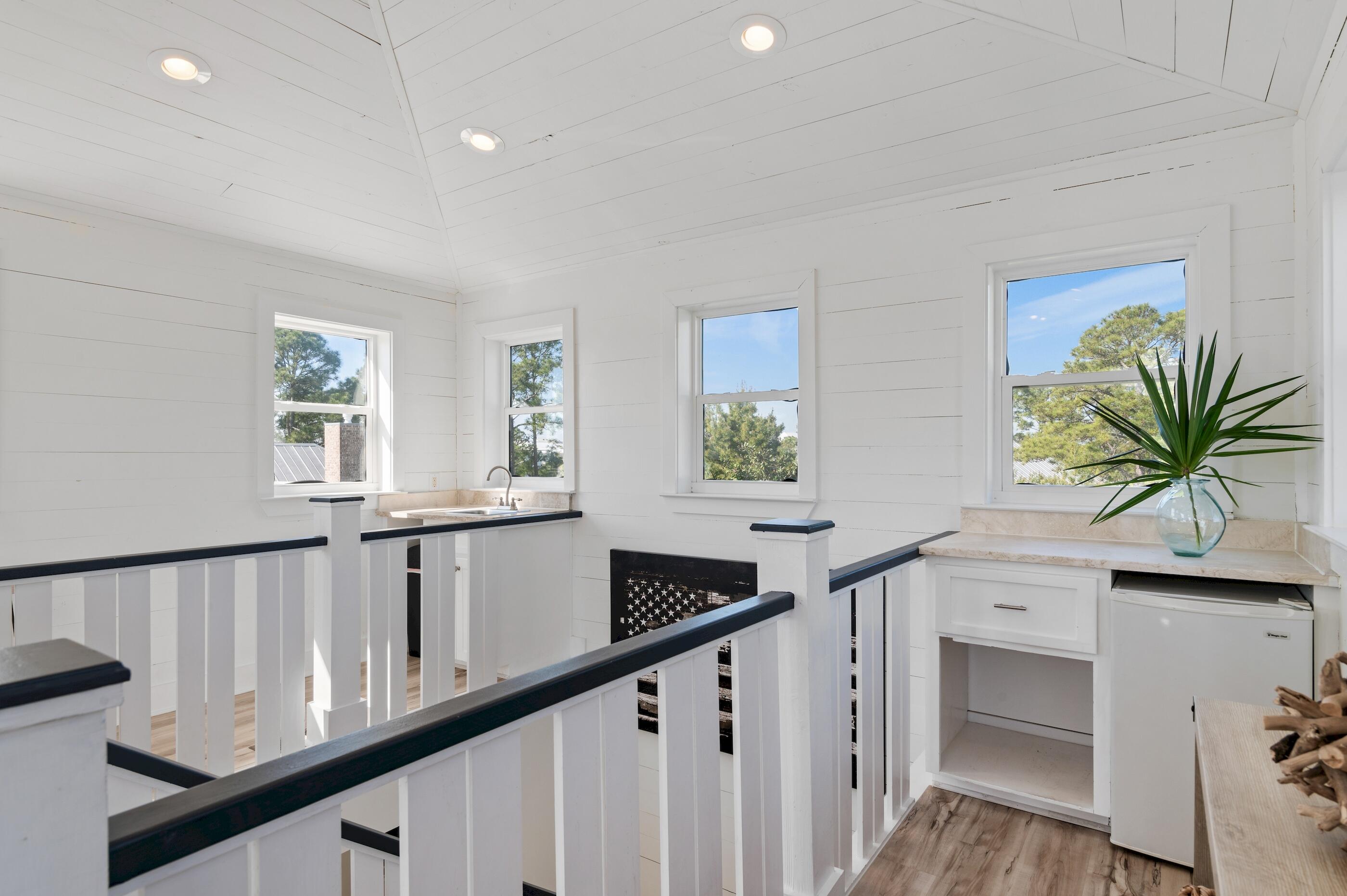 LAKEWOOD ESTATES - Residential