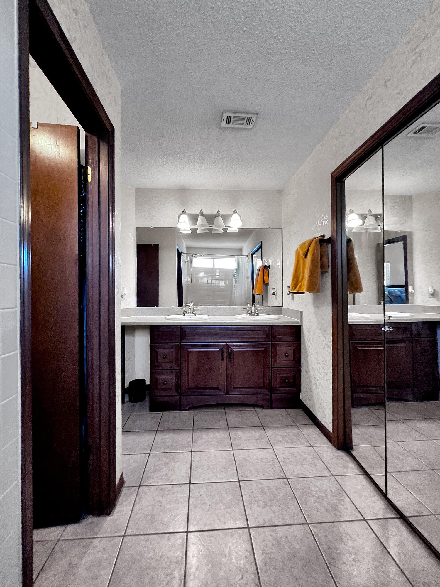 COVENTRY PARK VLG PH II - Residential