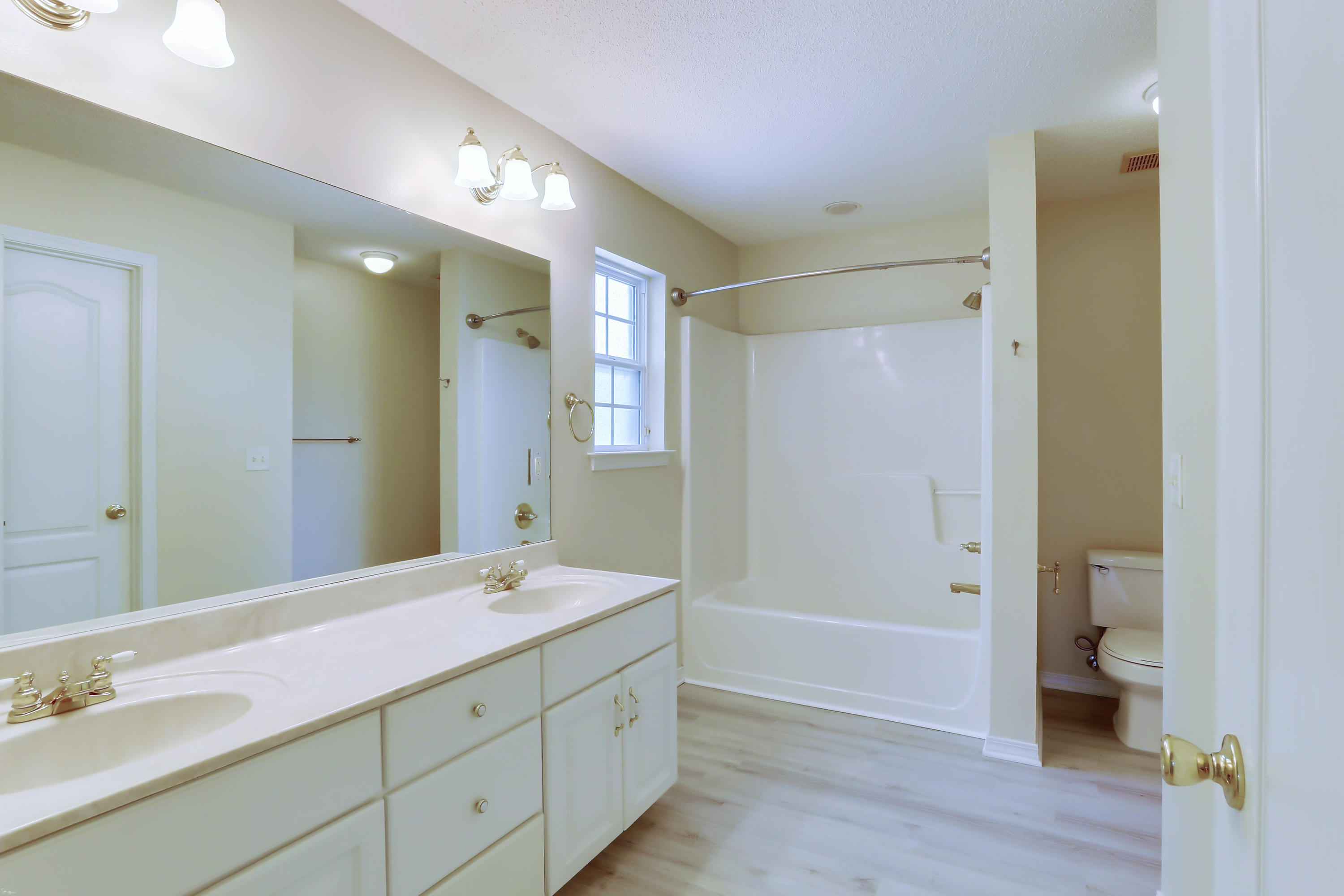 PINNACLE POINT - Residential