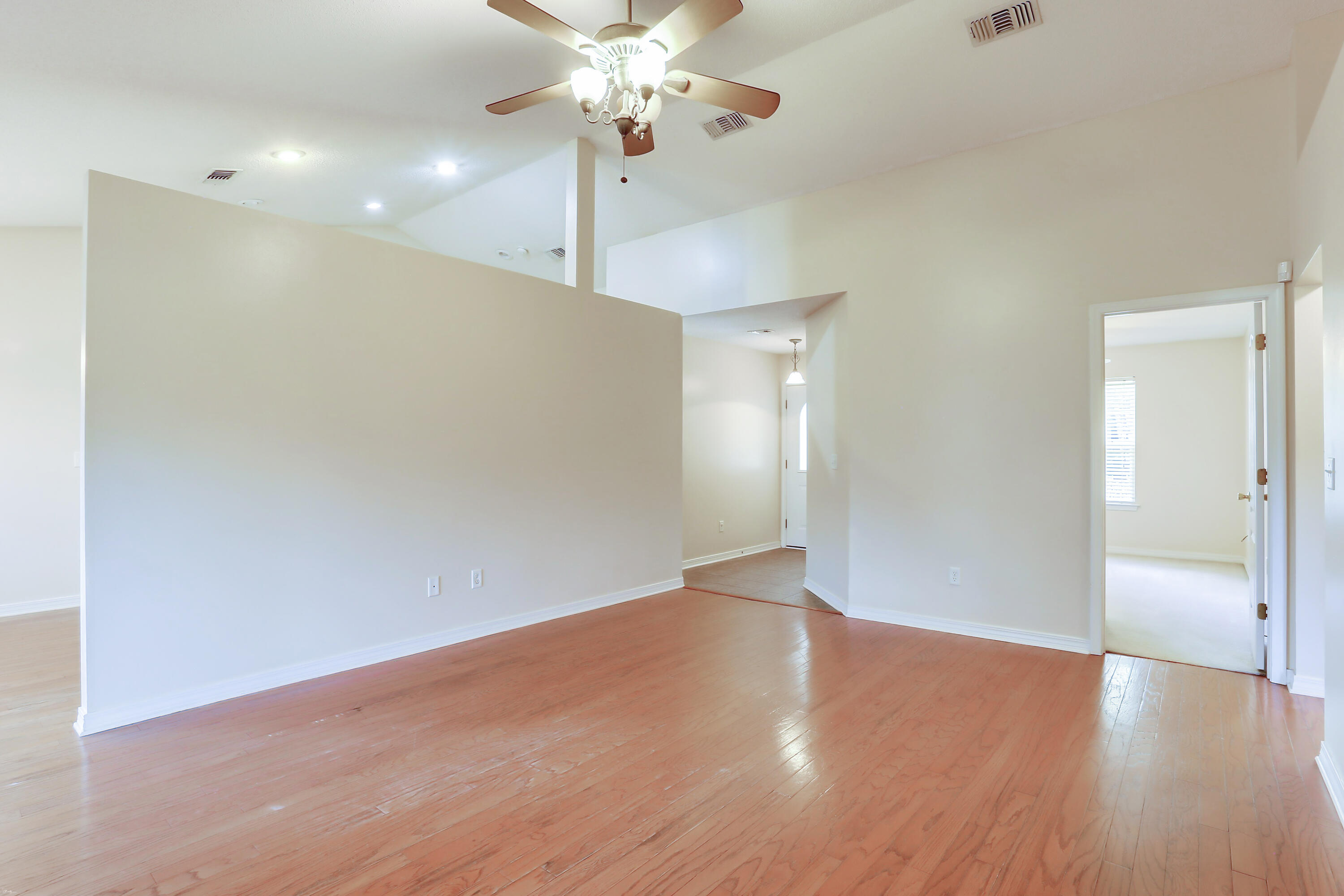 PINNACLE POINT - Residential