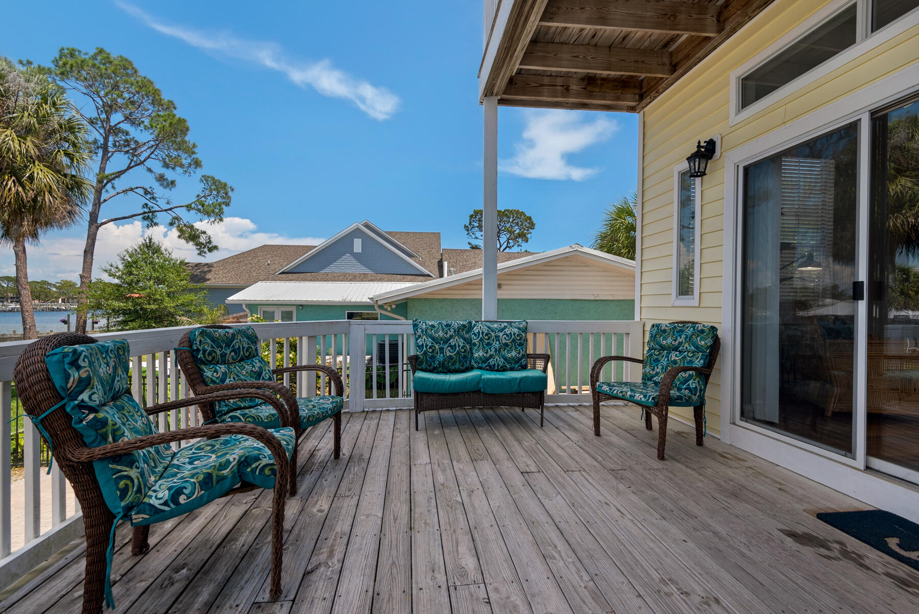 HOLIDAY BEACH - Residential