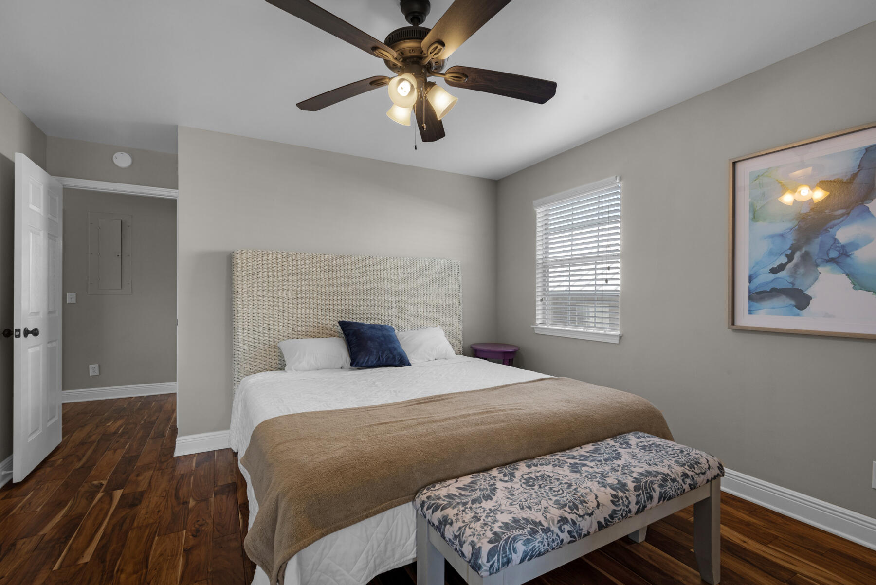 HOLIDAY BEACH - Residential