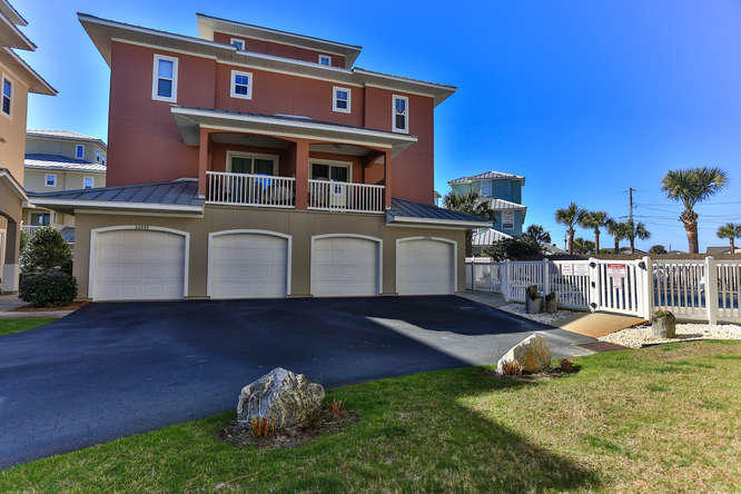 CASA DEL MAR - Residential