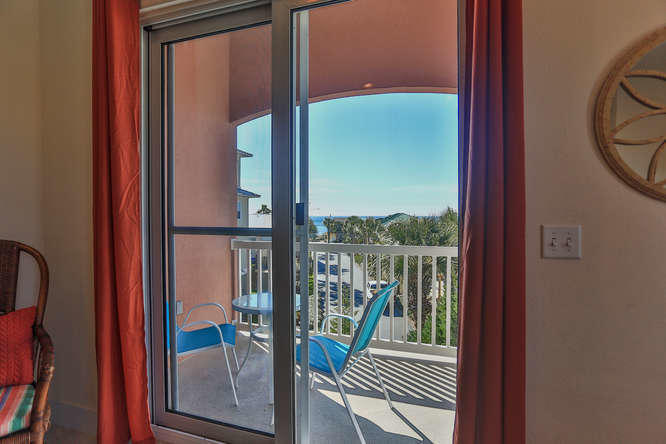 CASA DEL MAR - Residential