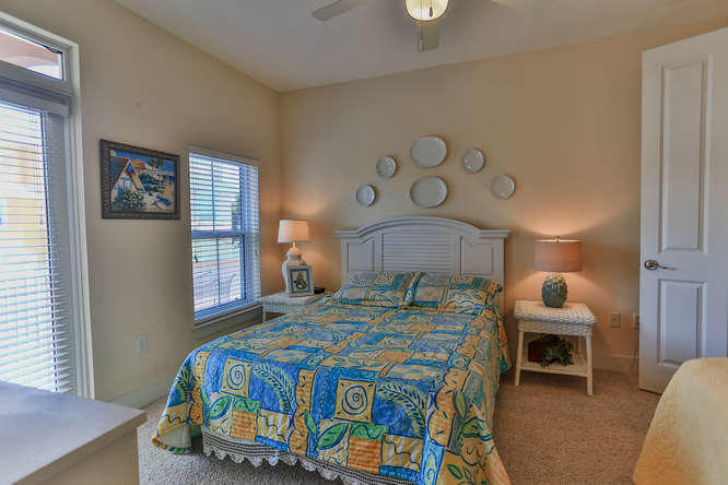 CASA DEL MAR - Residential