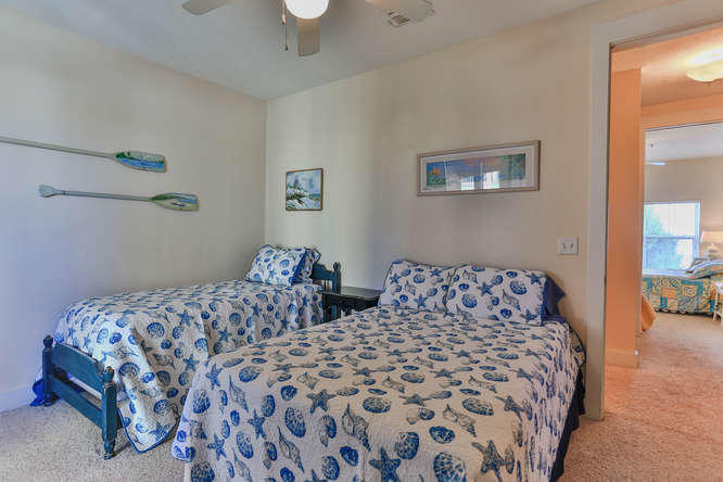 CASA DEL MAR - Residential