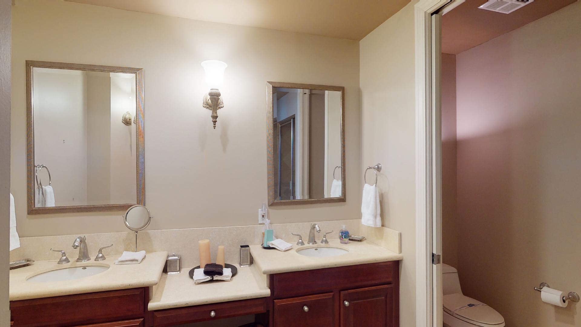 SILVER BEACH TOWERS - Residential