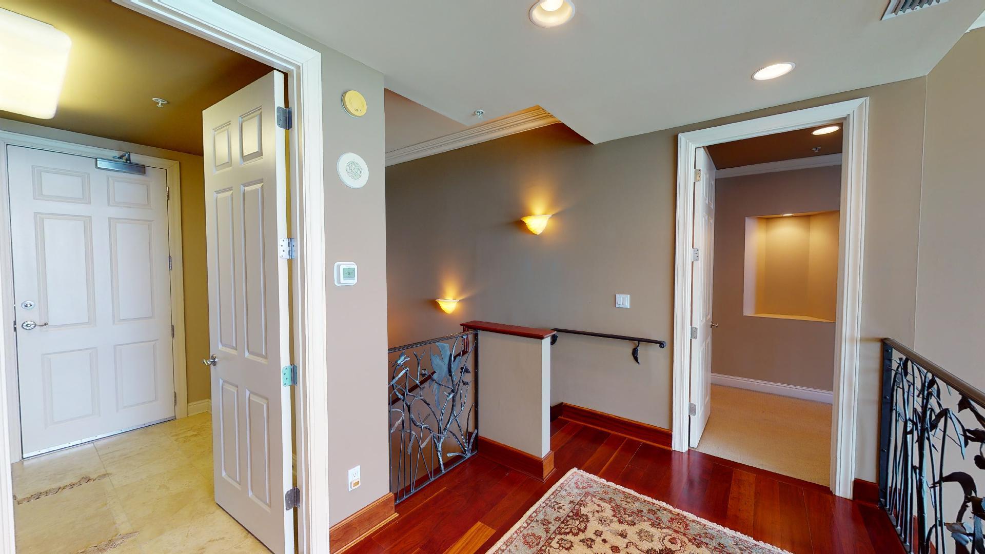 SILVER BEACH TOWERS - Residential