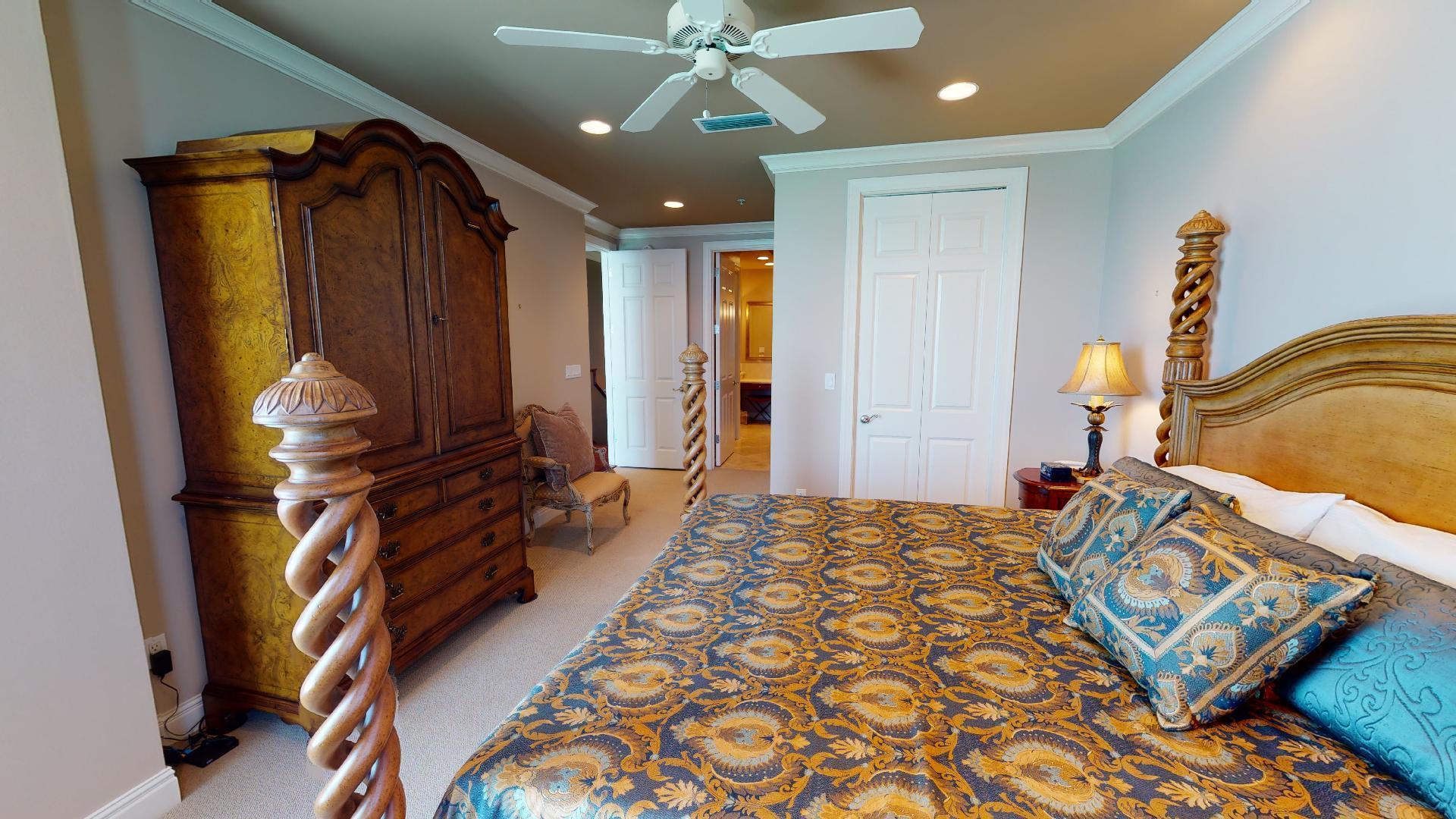 SILVER BEACH TOWERS - Residential