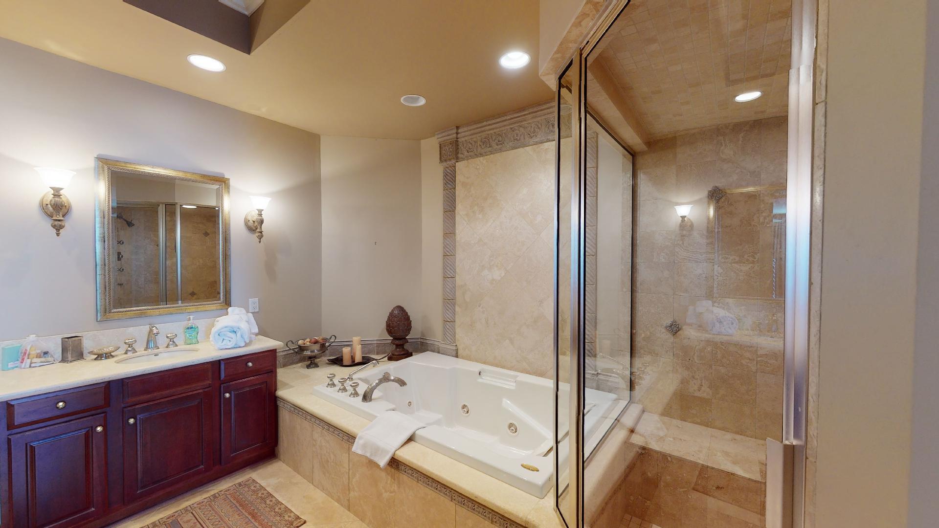 SILVER BEACH TOWERS - Residential