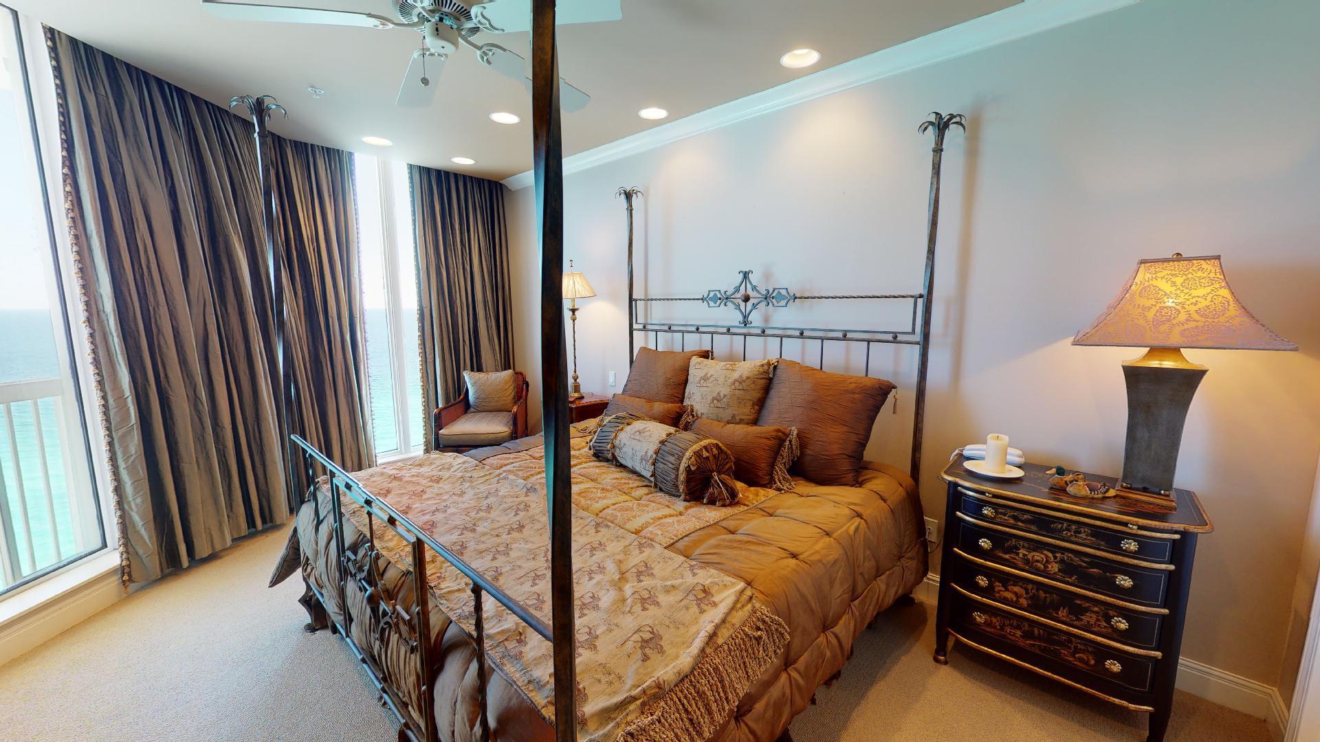 SILVER BEACH TOWERS - Residential