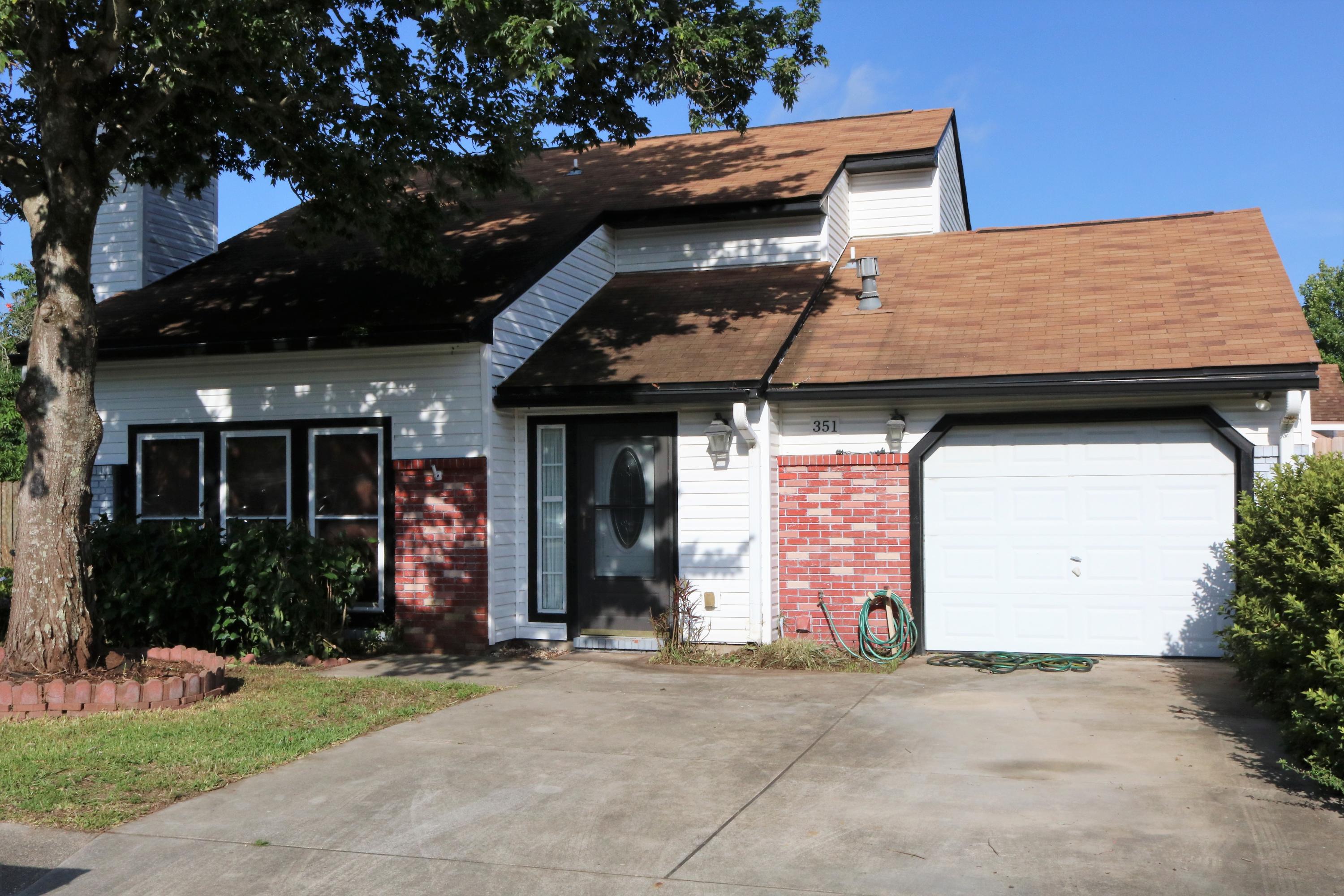Selling ''AS IS'' Great home in desired neighborhood walking distance to FWBHS, Bruner and Edwins. NEEDS WORK and TLC. Perfect place to fix up to live in or fixing up for an investment to rent. Master downstairs, two bedrooms upstairs, office next to kitchen/living area with closet and window. Screened in back porch areas and shed out back. Garage had a wall added for motorcycle storage and shop area which can be easily removed. Roof is around 10 years old. FHA/VA financing will most likely be difficult.