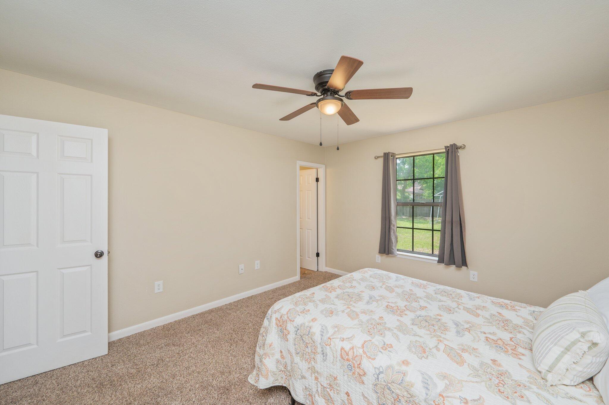 COUNTRYVIEW ESTATES 1ST ADDN - Residential
