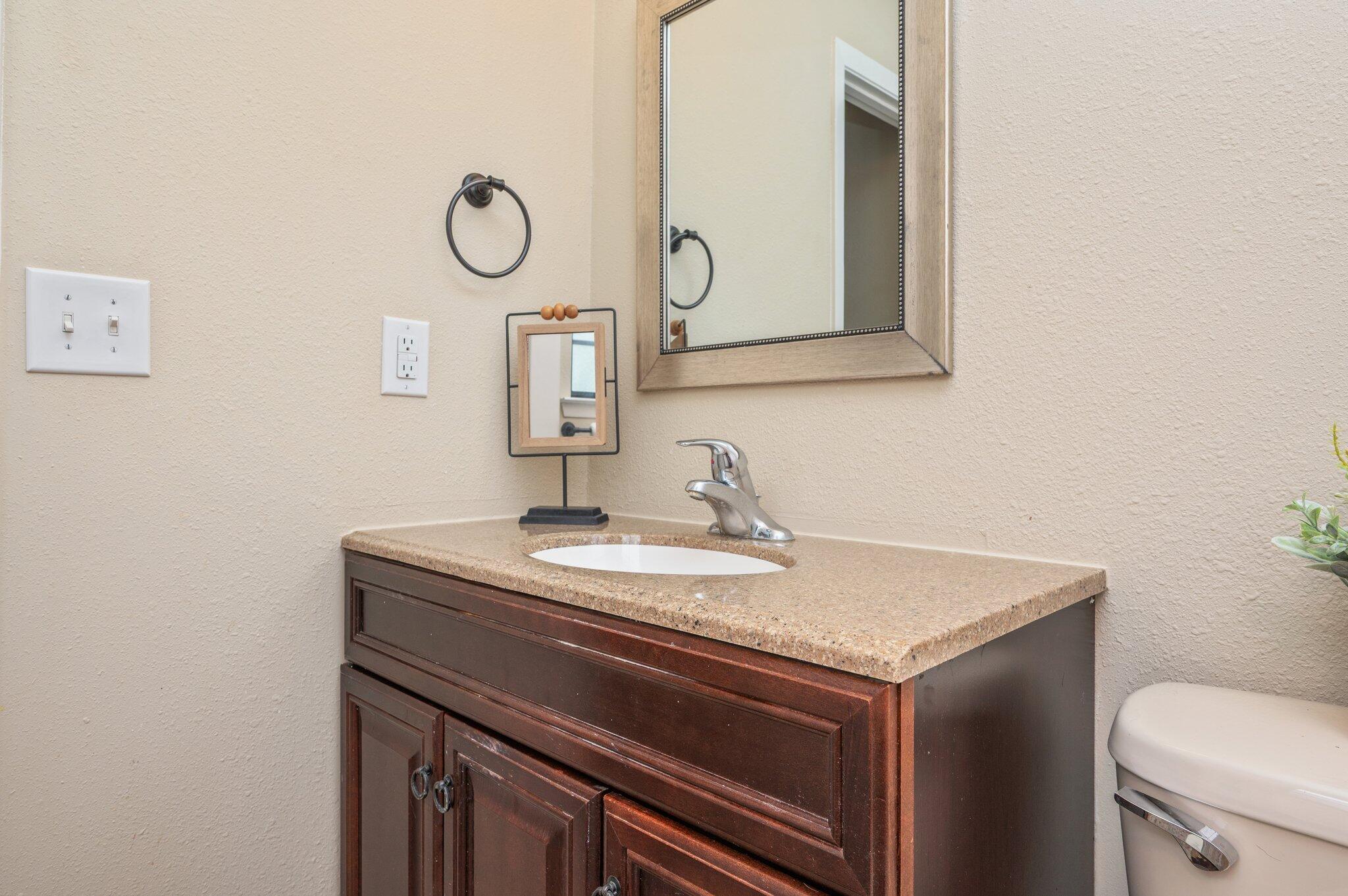 COUNTRYVIEW ESTATES 1ST ADDN - Residential