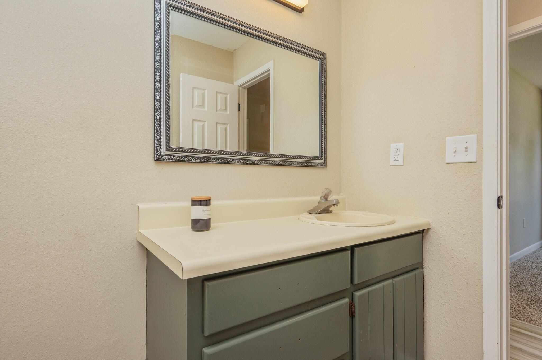 COUNTRYVIEW ESTATES 1ST ADDN - Residential