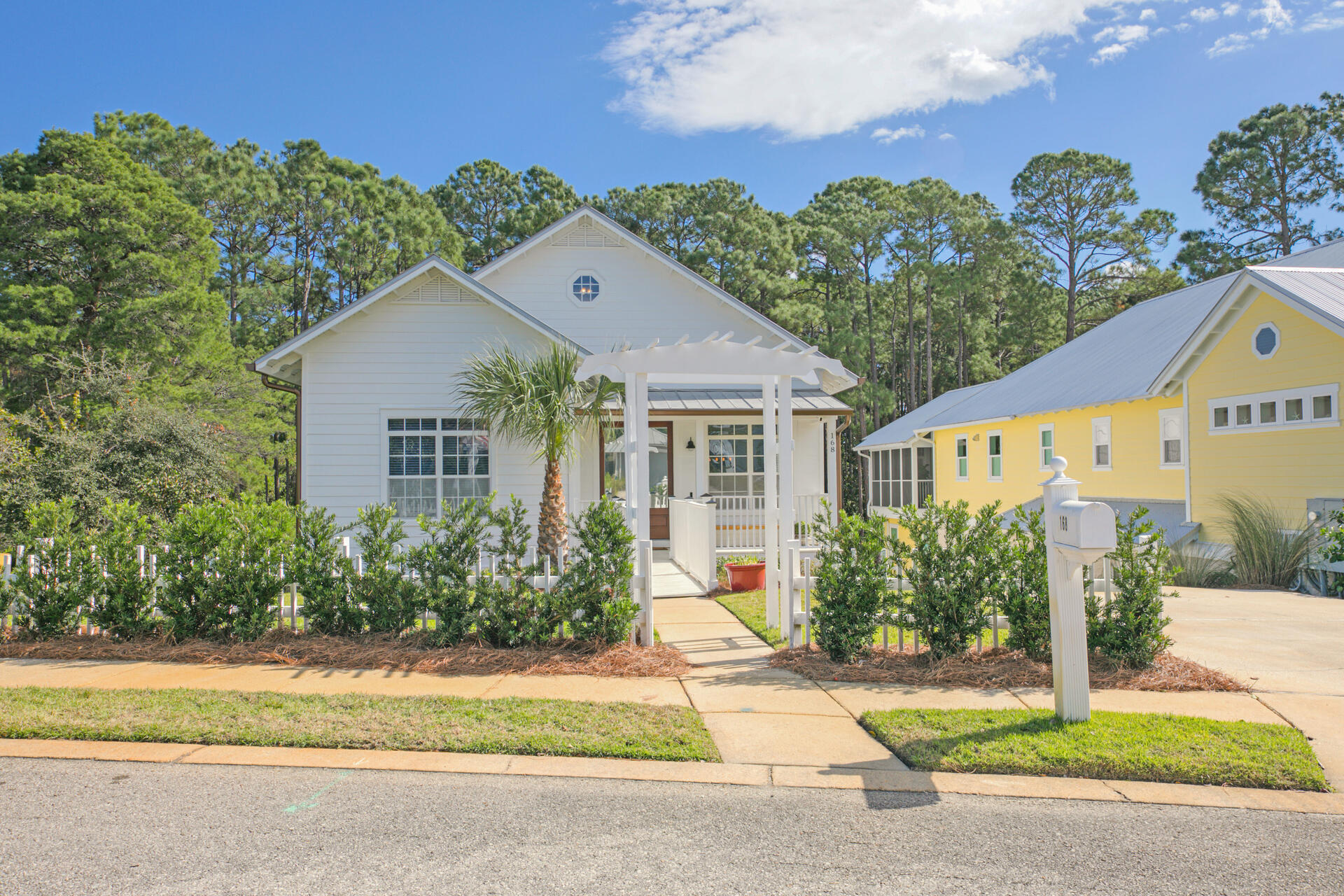 SEA DUNES - Residential