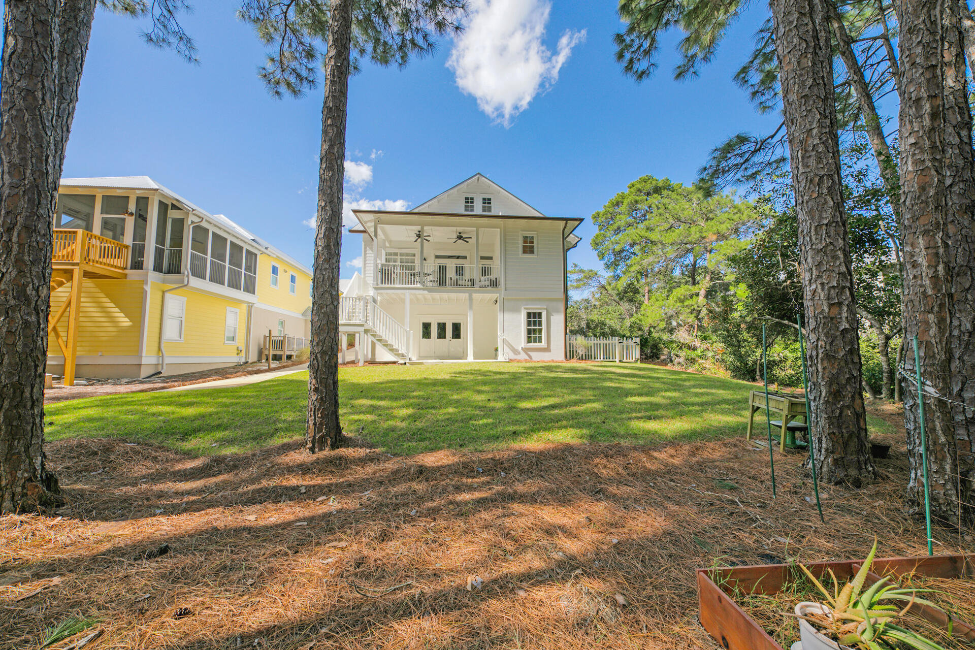 SEA DUNES - Residential