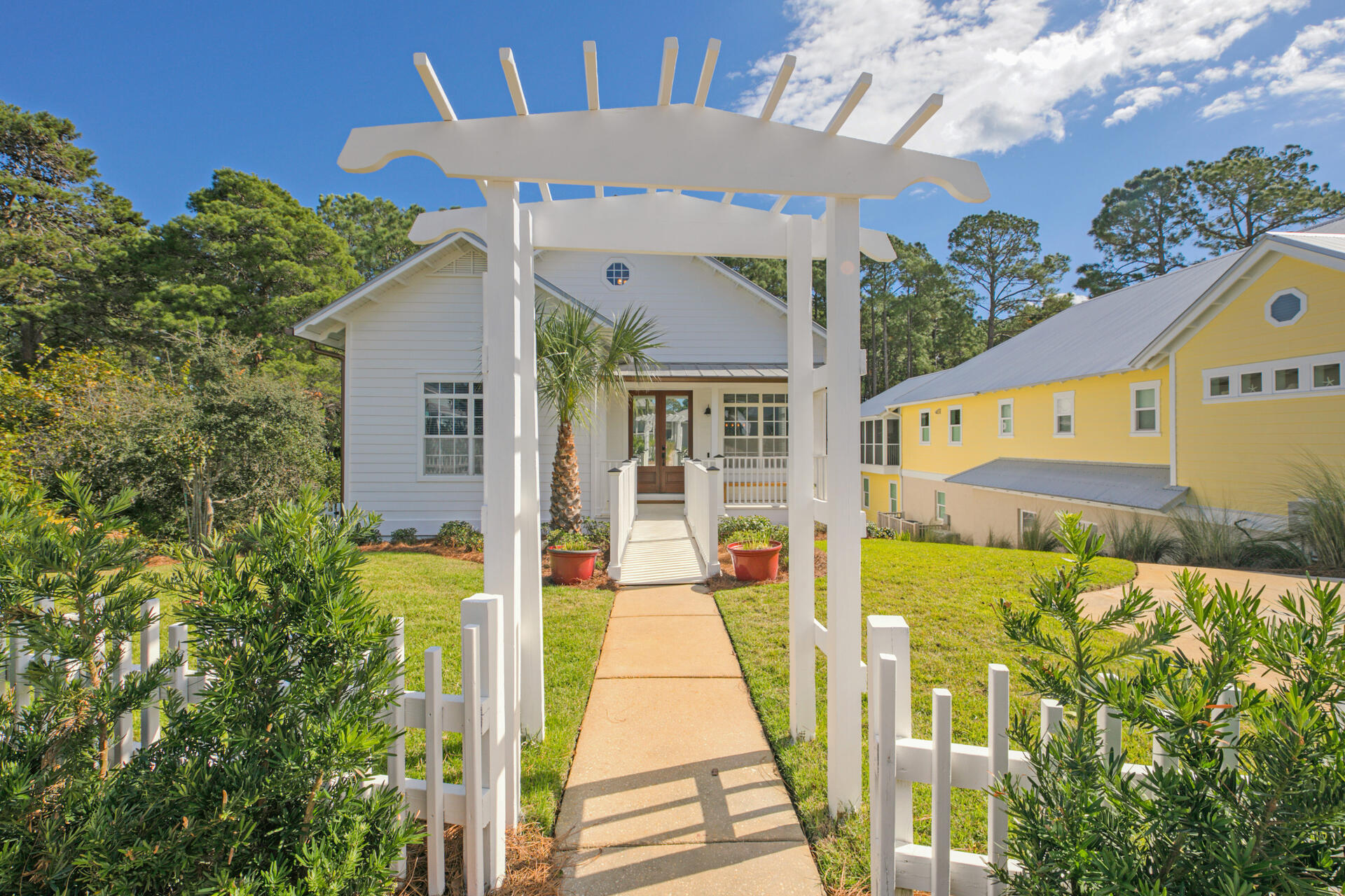 SEA DUNES - Residential