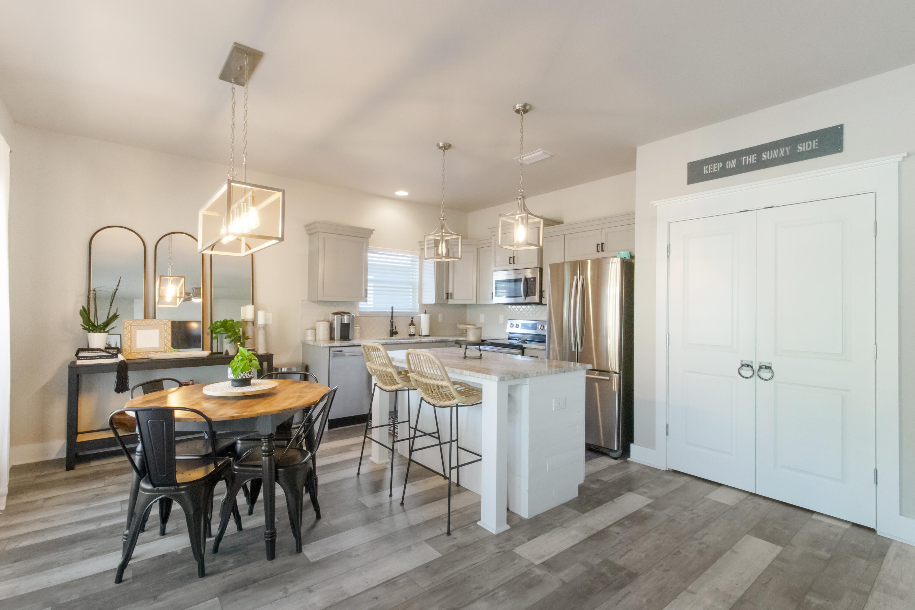 TOWN OF SANTA ROSA - Residential