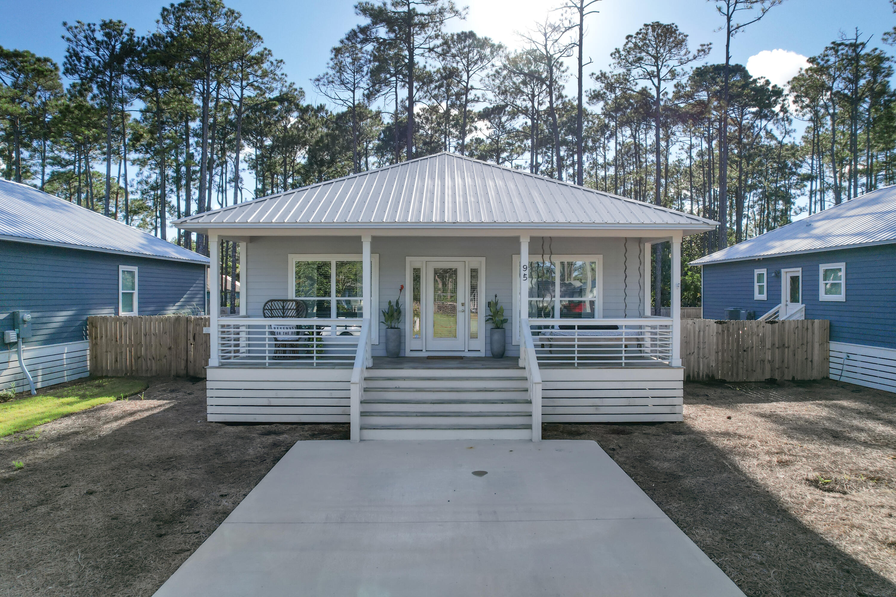 TOWN OF SANTA ROSA - Residential